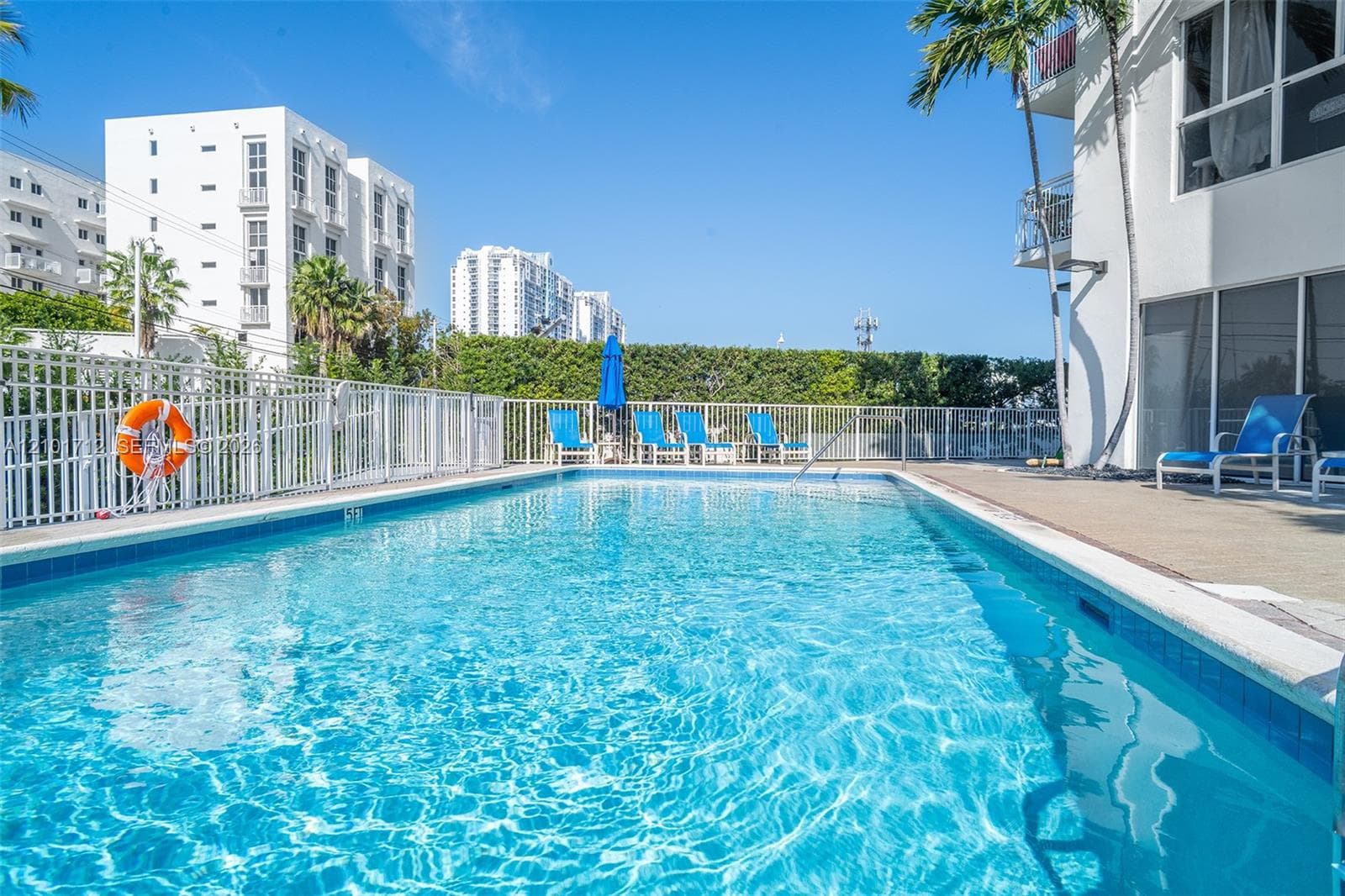 WEST BAY PLAZA CONDO · #407 in Miami Beach - Photo 15