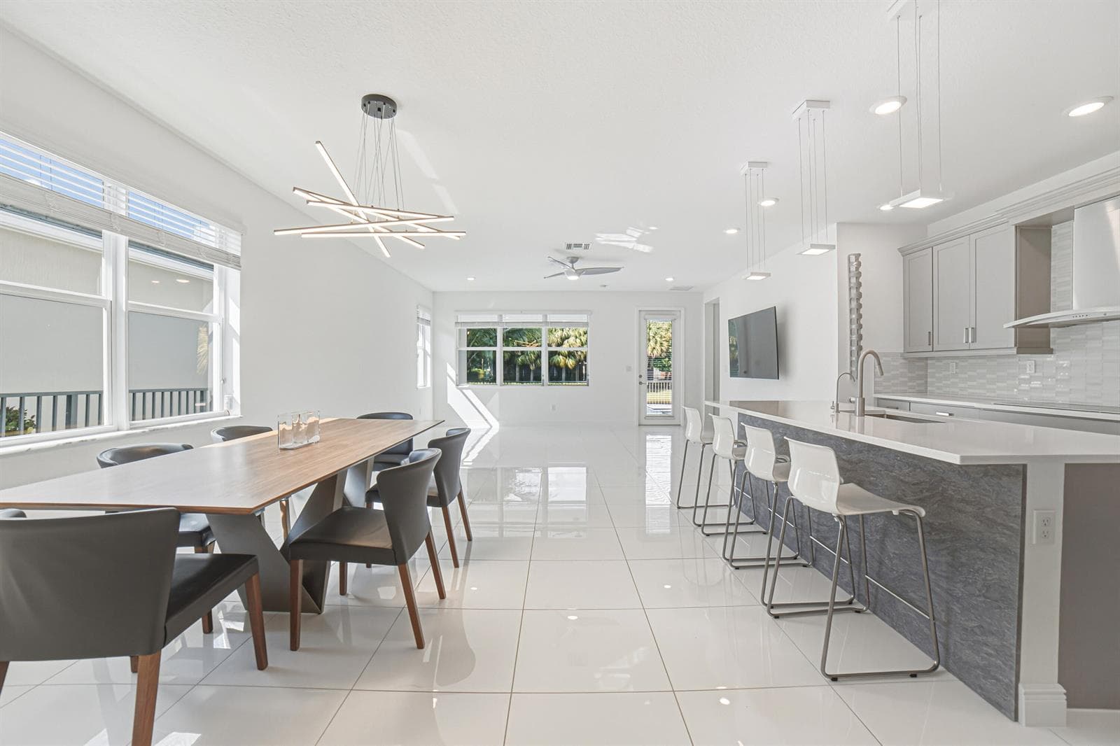 Dining Area-Kitchen