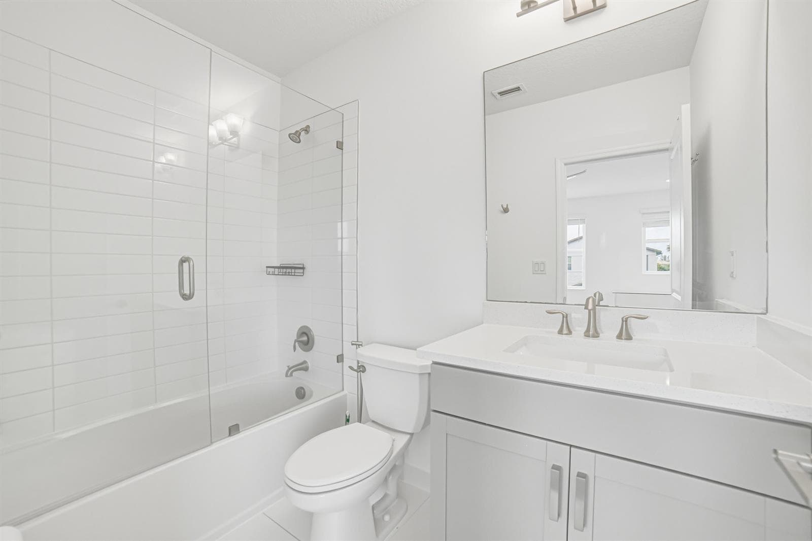 Bedroom4-Bathroom