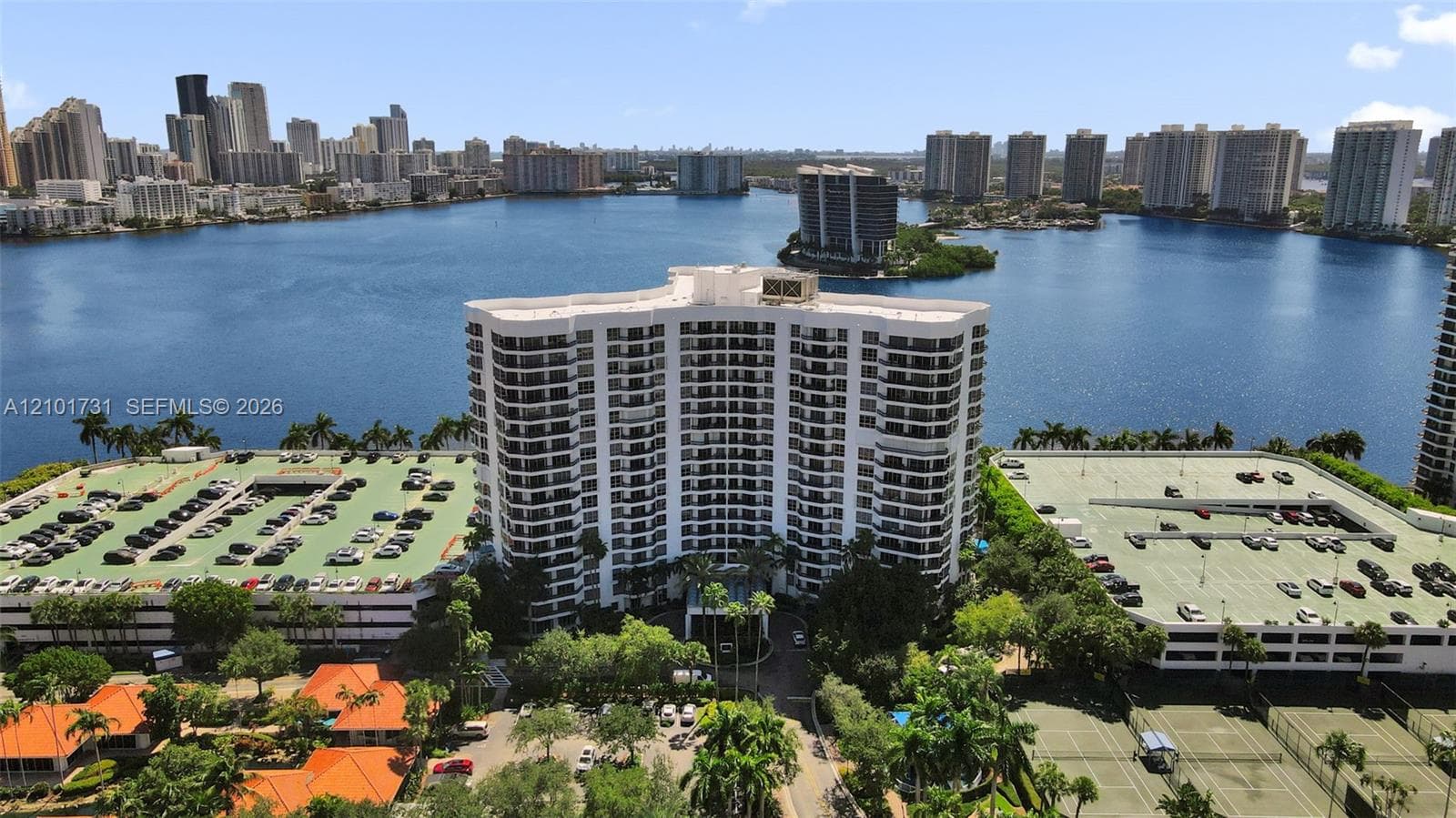 Mystic Pointe Tower 300 · #PH3 in Aventura - Photo 3
