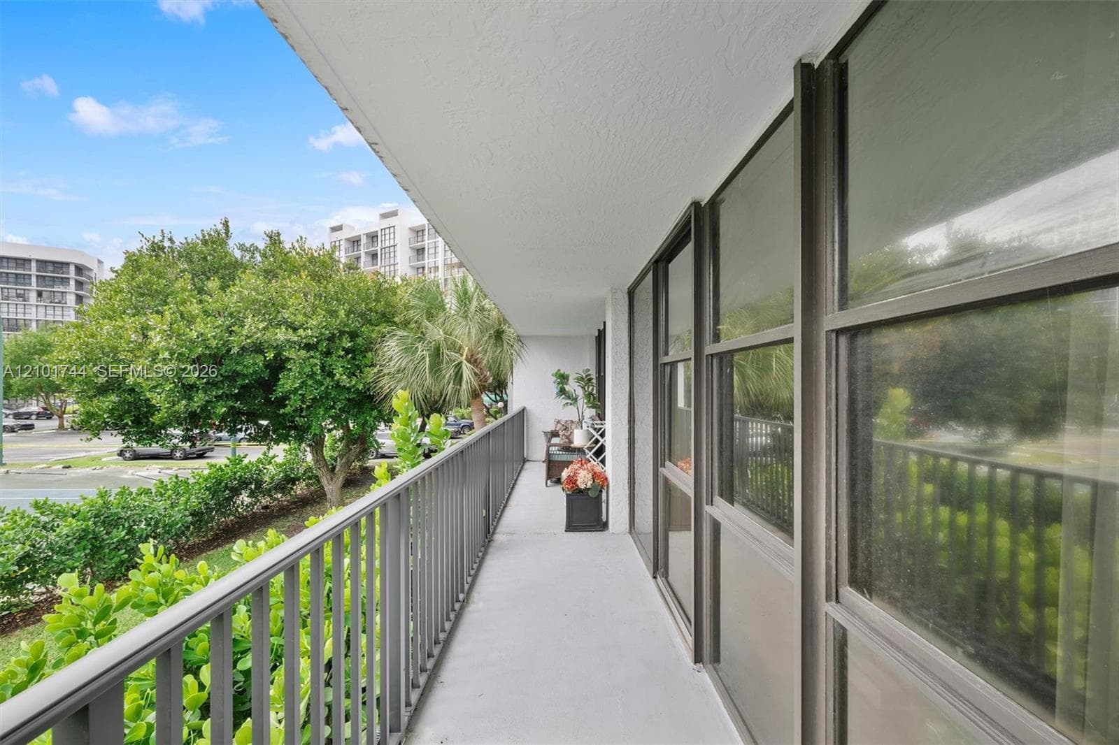 OCEANVIEW PARK CONDO · #220 in Hallandale Beach - Photo 24