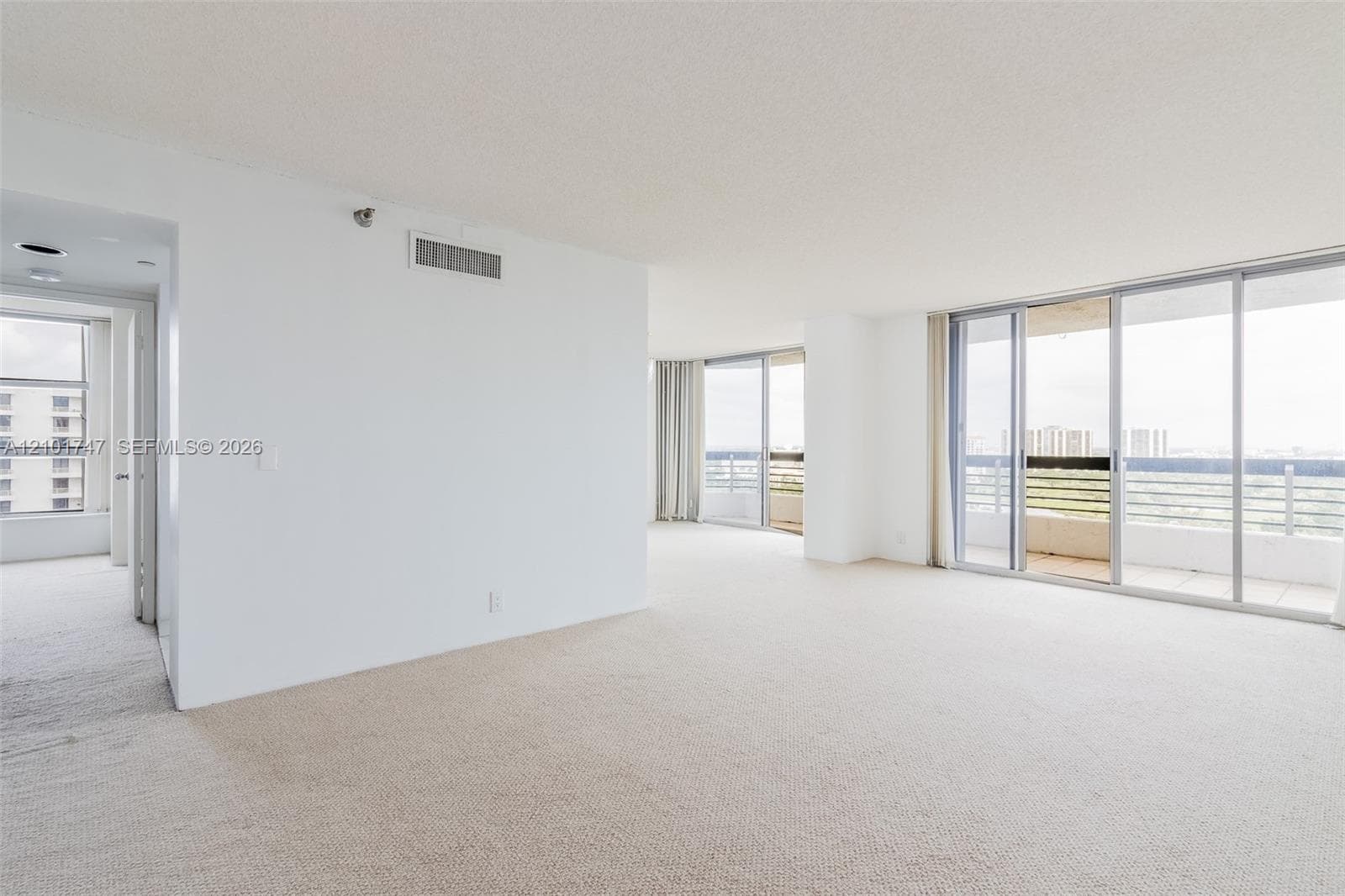 Mystic Pointe Tower 600 · #1905 in Aventura - Photo 6
