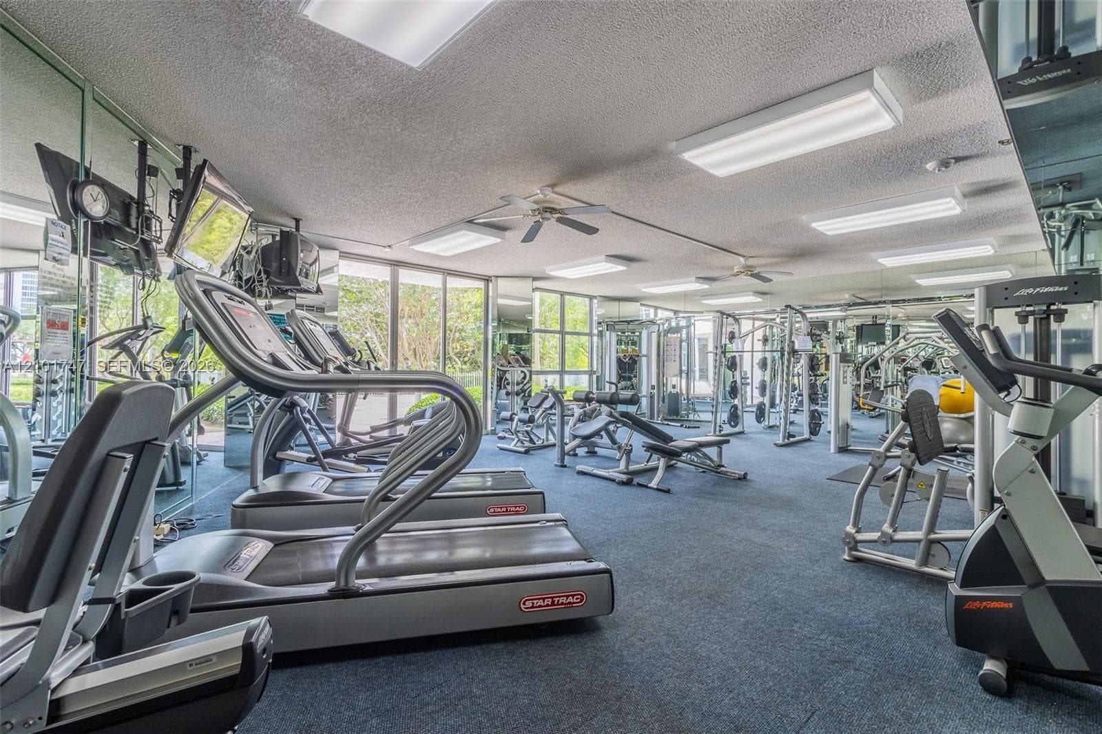Mystic Pointe Tower 600 · #1905 in Aventura - Photo 26