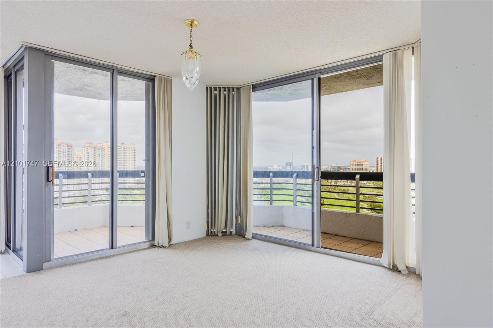 Mystic Pointe Tower 600 · #1905 in Aventura - Photo 9