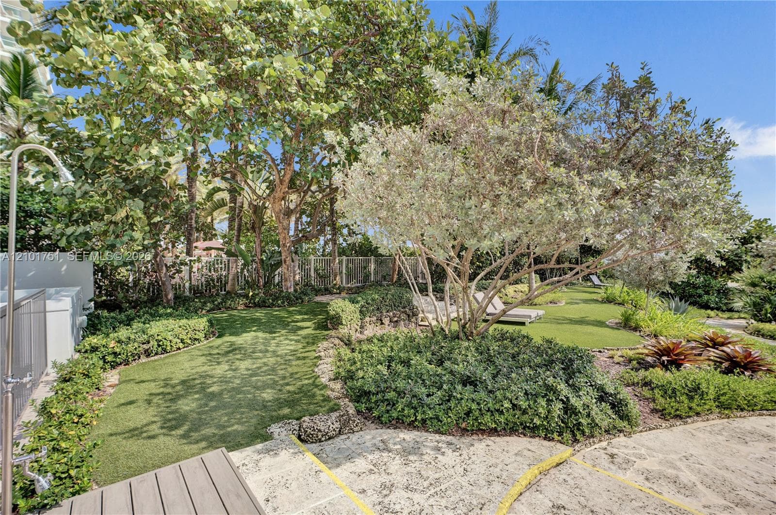 Azure · #305 in Surfside - Photo 38