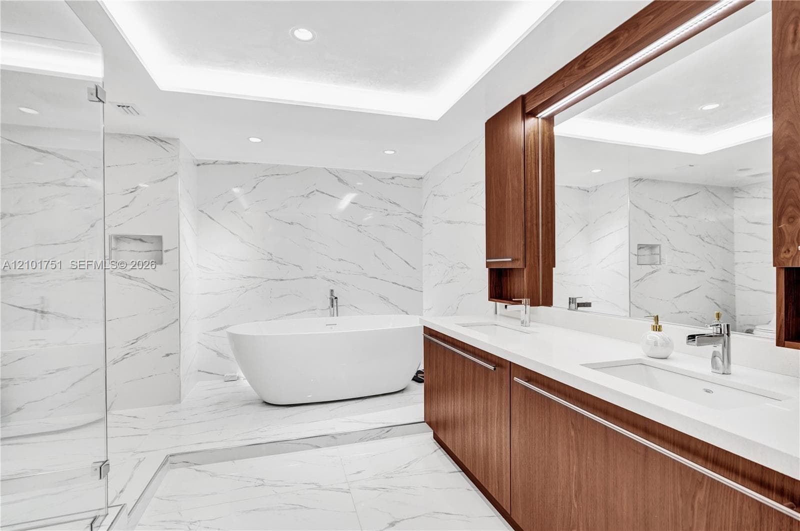Azure · #305 in Surfside - Photo 25