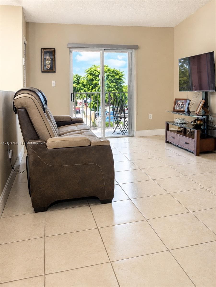 CONQUISTADOR VILLAS CONDO · #202 in Hialeah - Photo 5
