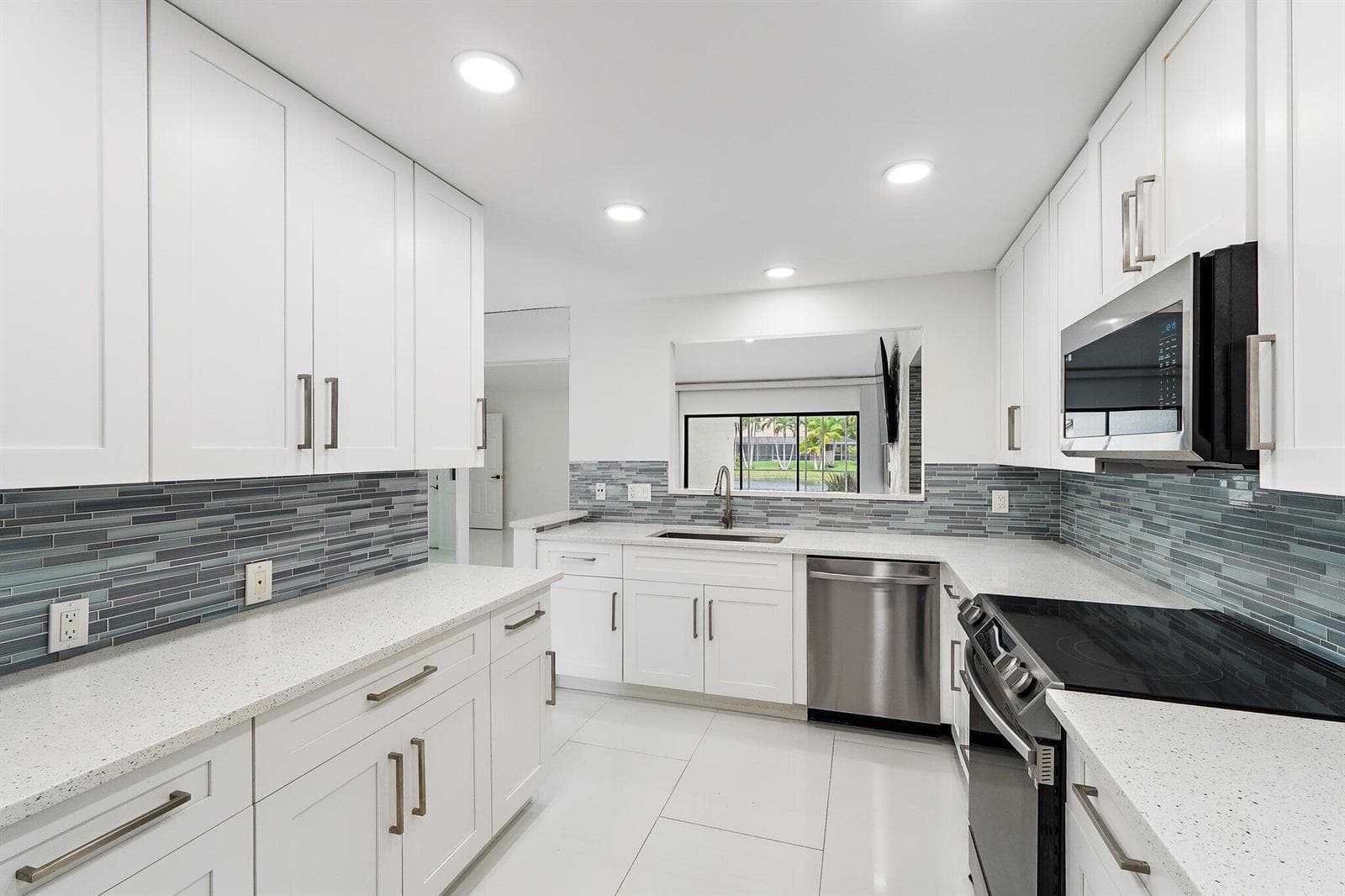 041-15TournamentBlvd-PalmBeachGardens-SM