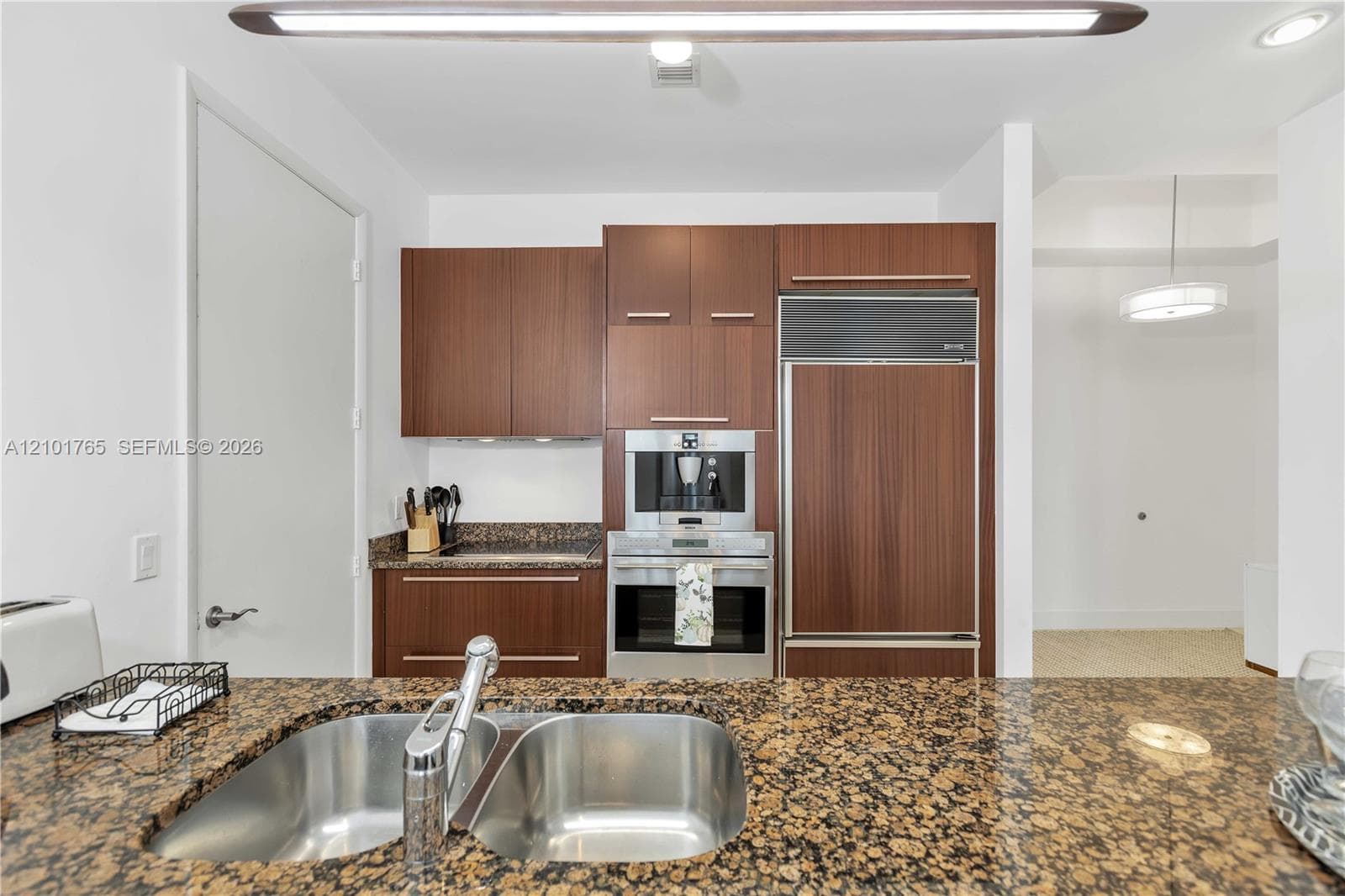 Trump Tower III · #3802 in Sunny Isles Beach - Photo 12