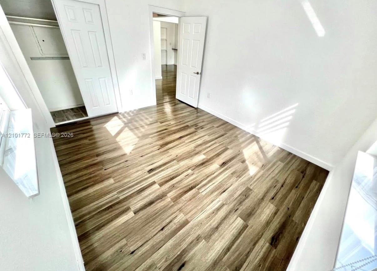 180 NW 32nd Pl #1 photo 12