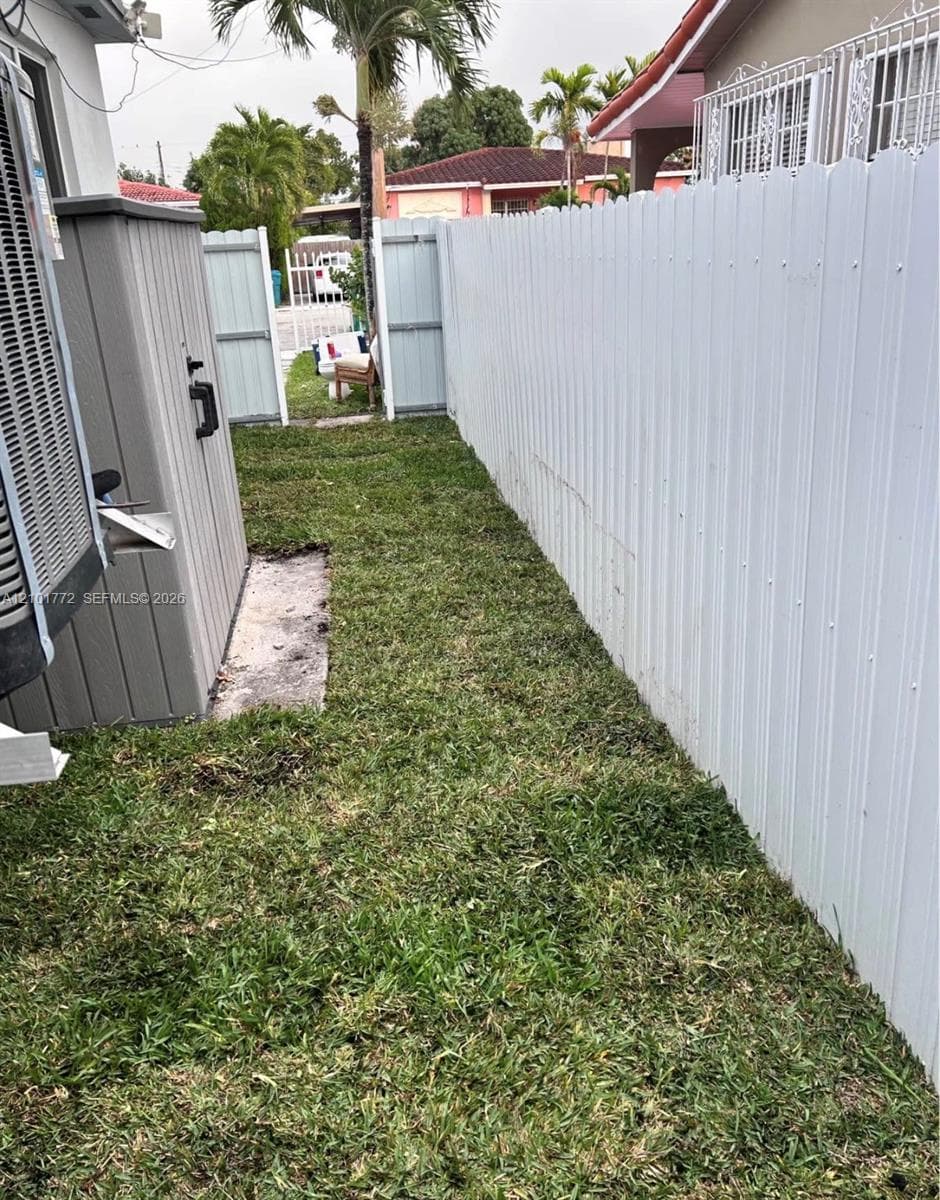 180 NW 32nd Pl #1 photo 14