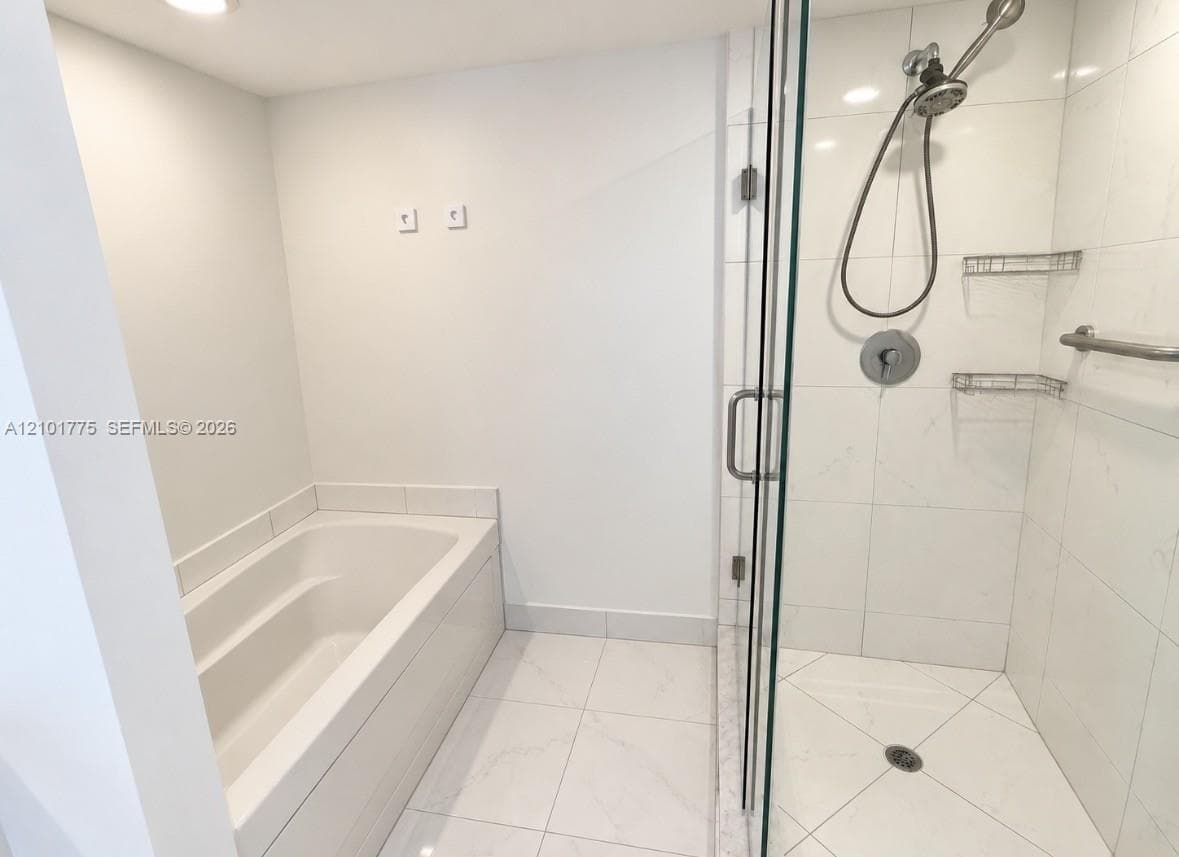 Primary tub
