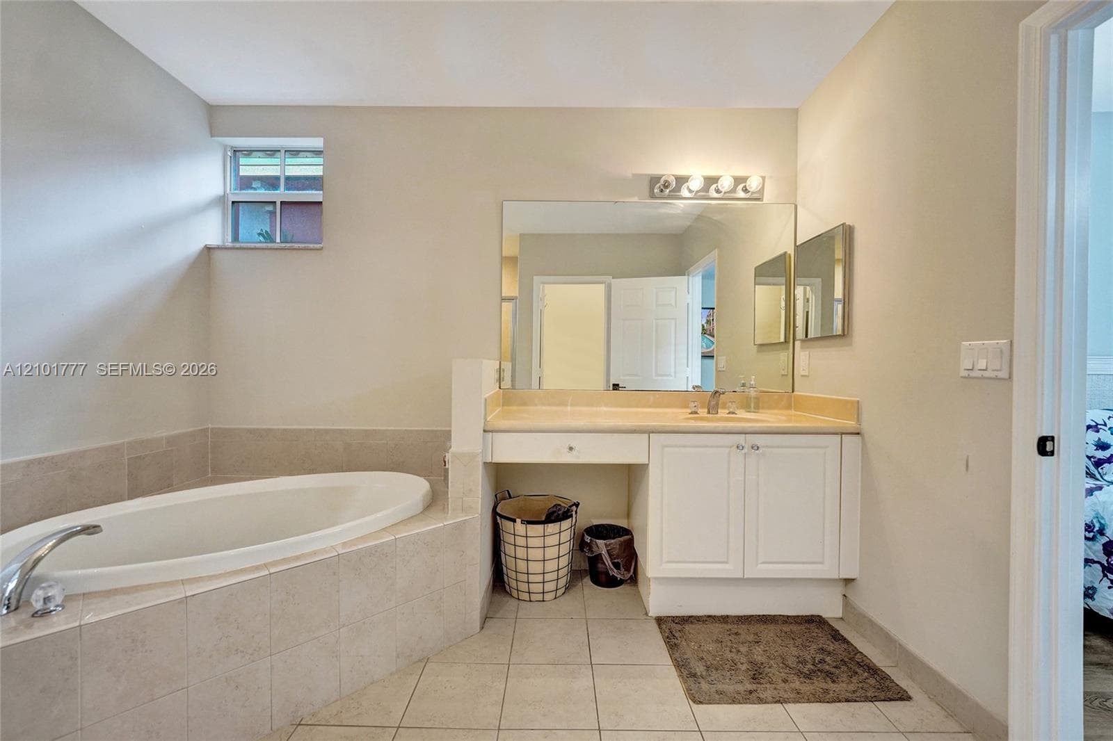 1033 NE 17th Way #1301 photo 23