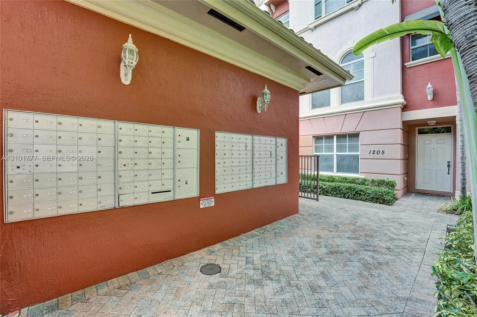 1033 NE 17th Way #1301 photo 43