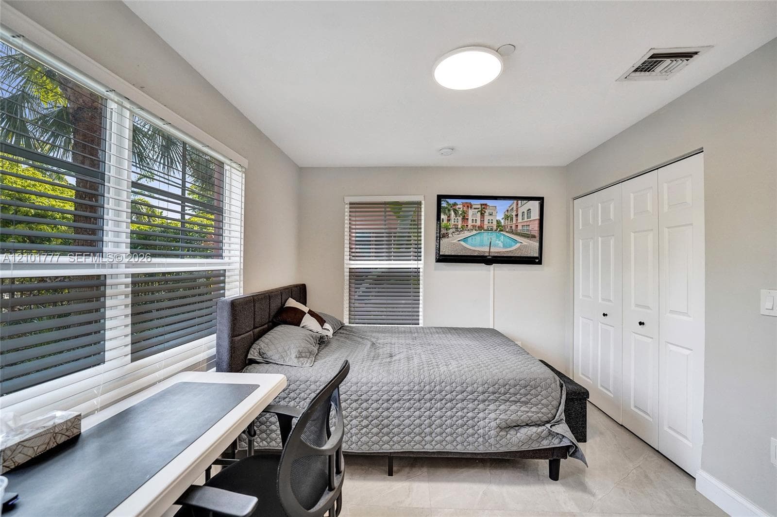 1033 NE 17th Way #1301 photo 32