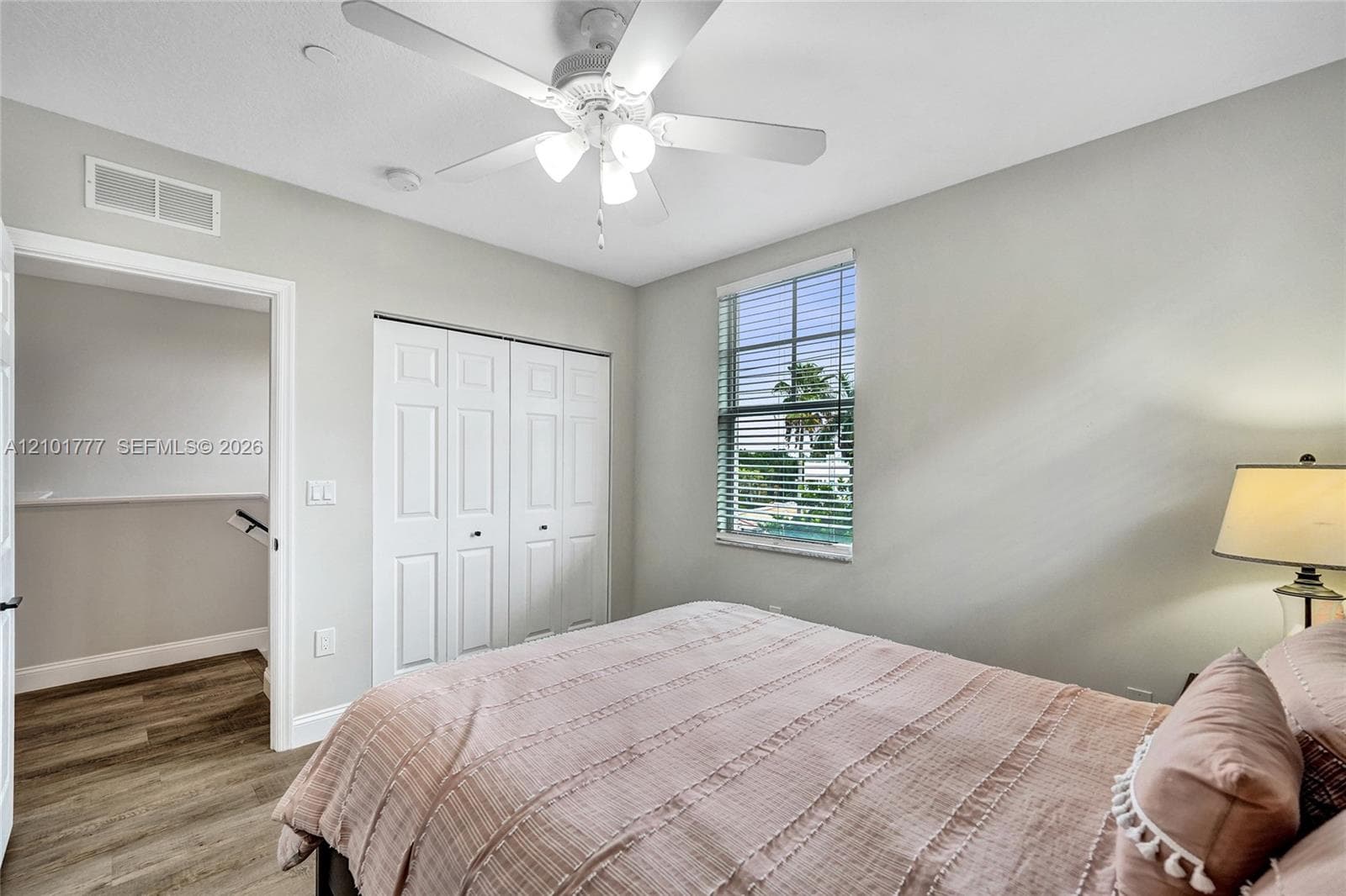 1033 NE 17th Way #1301 photo 28