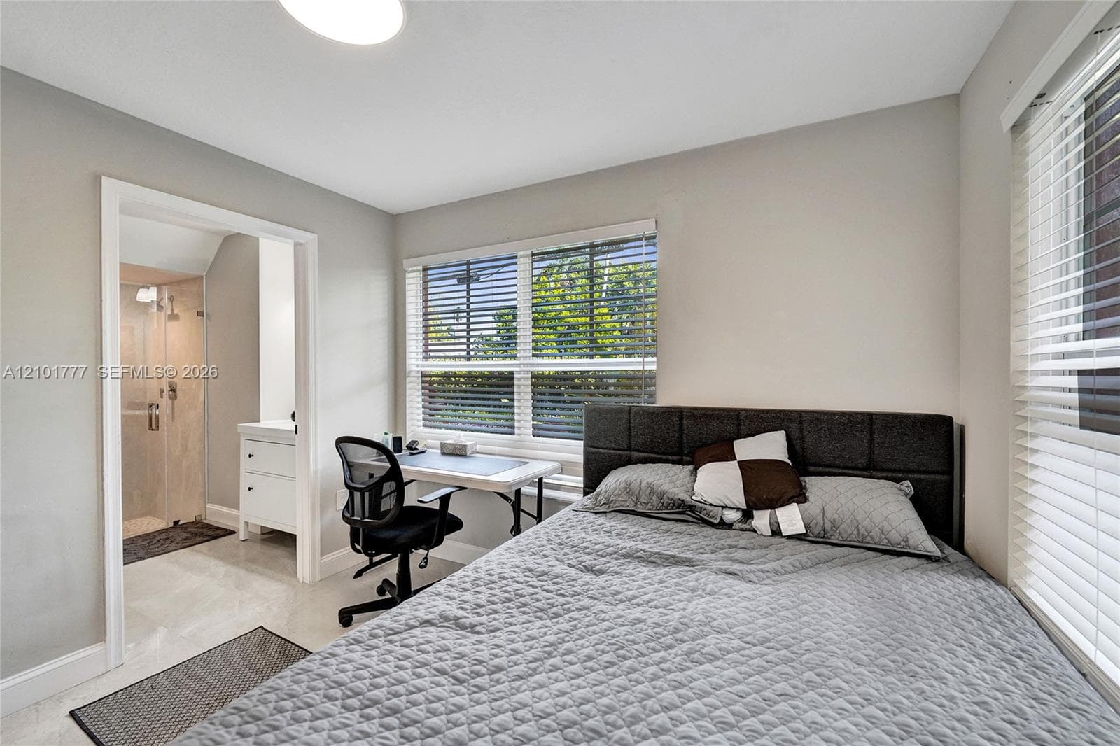 1033 NE 17th Way #1301 photo 33