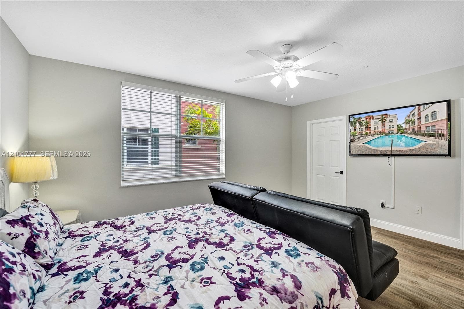 1033 NE 17th Way #1301 photo 18