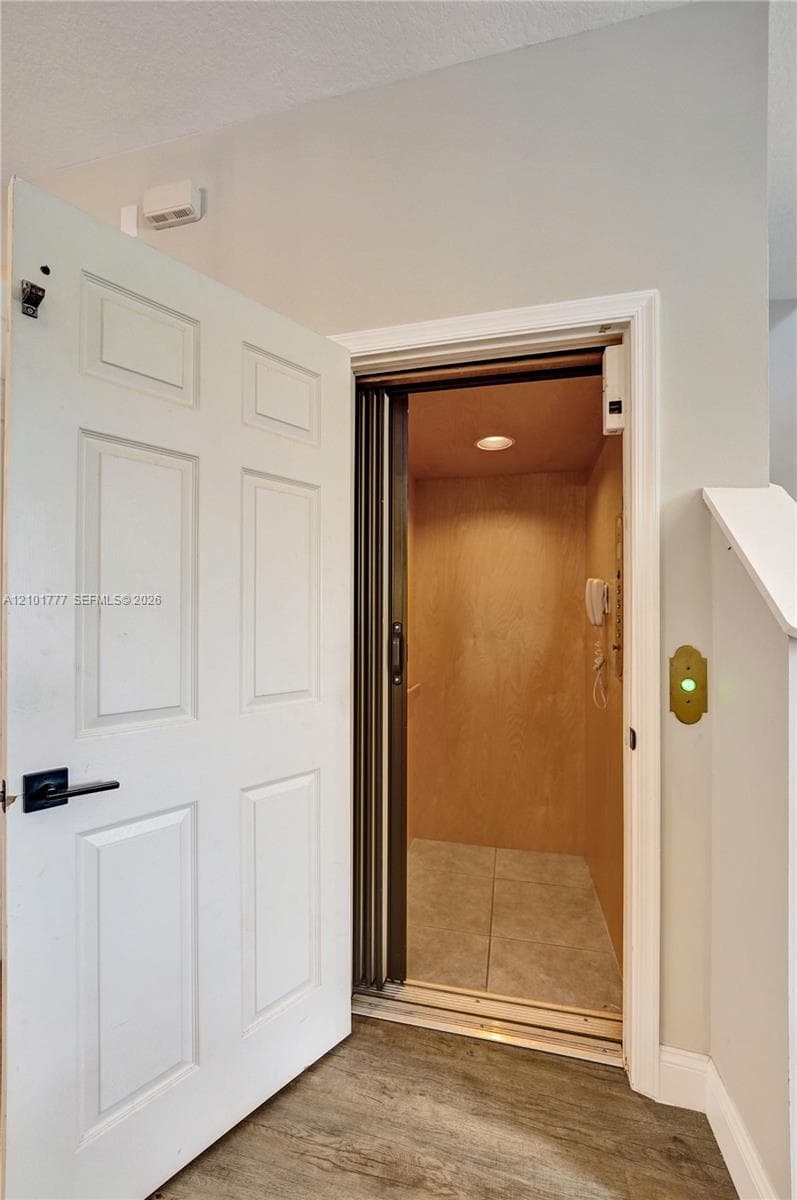 1033 NE 17th Way #1301 photo 44
