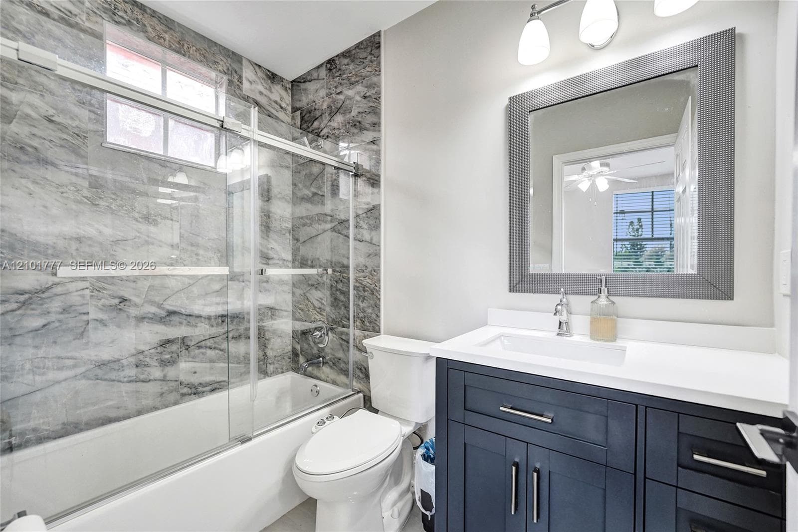 1033 NE 17th Way #1301 photo 29