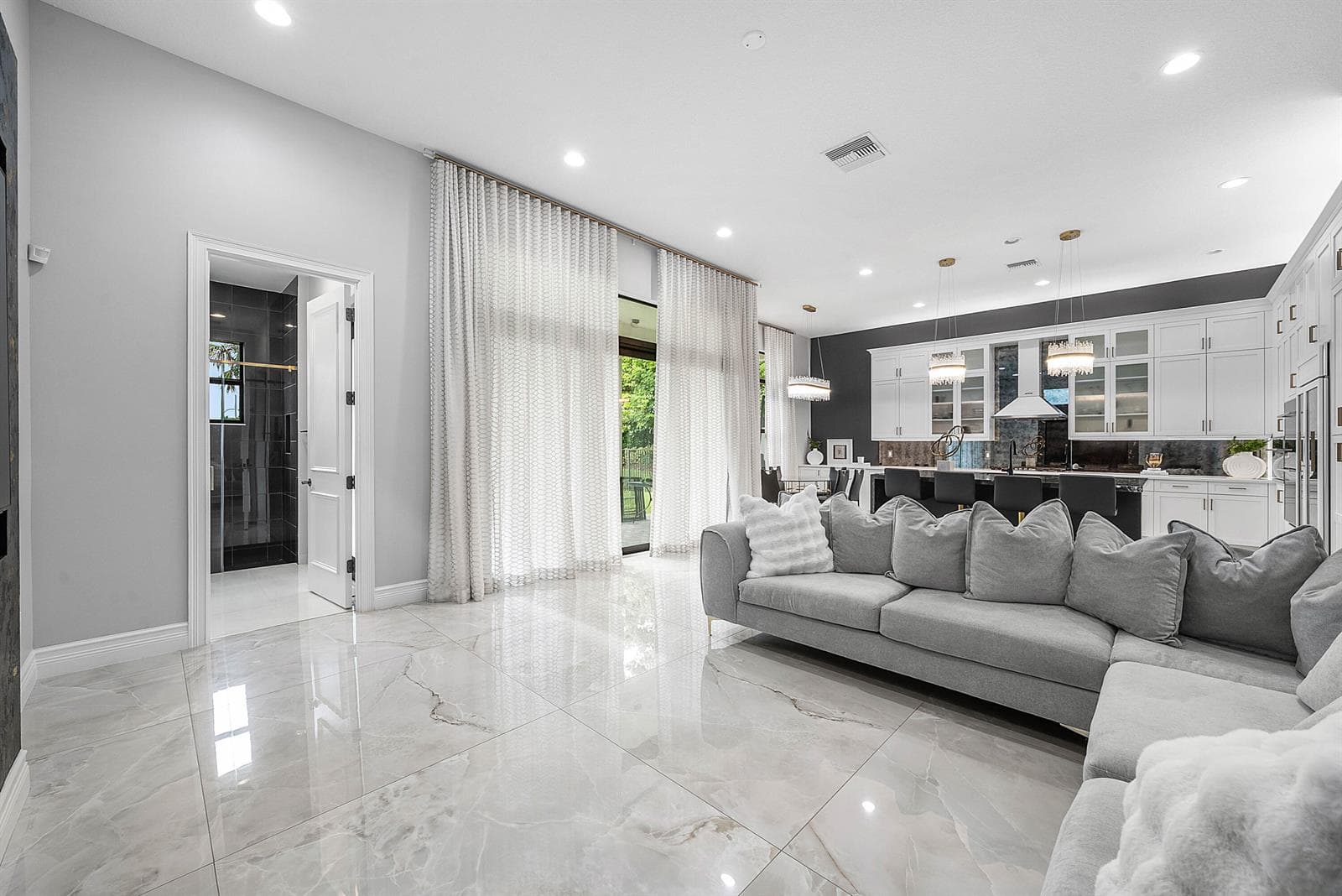 024-8985ChauvetWay-BocaRaton-FL-33496-FU