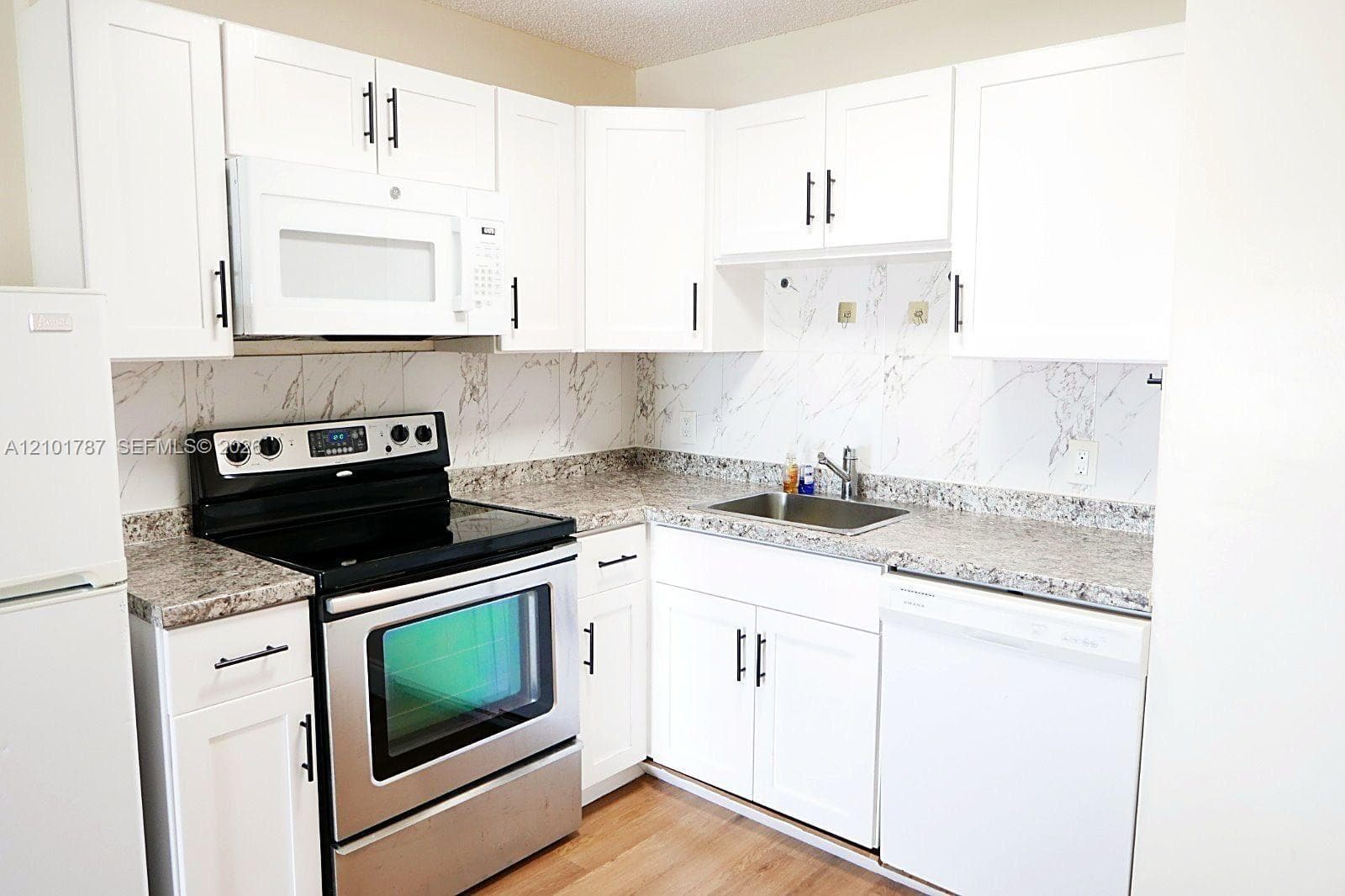 THREE SEASONS CONDO BLDG · #705 in North Miami Beach - Photo 3