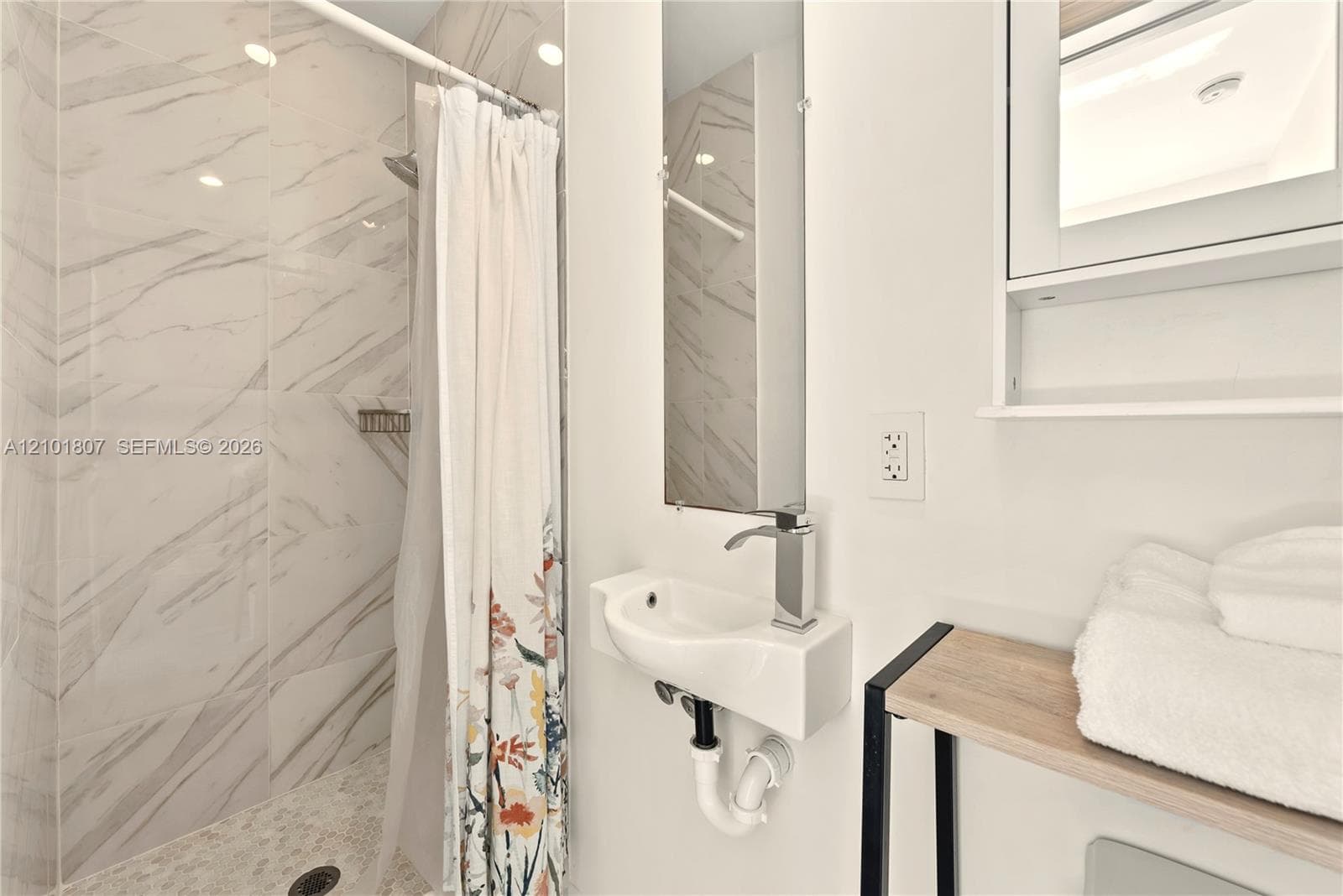 Maid's Bath