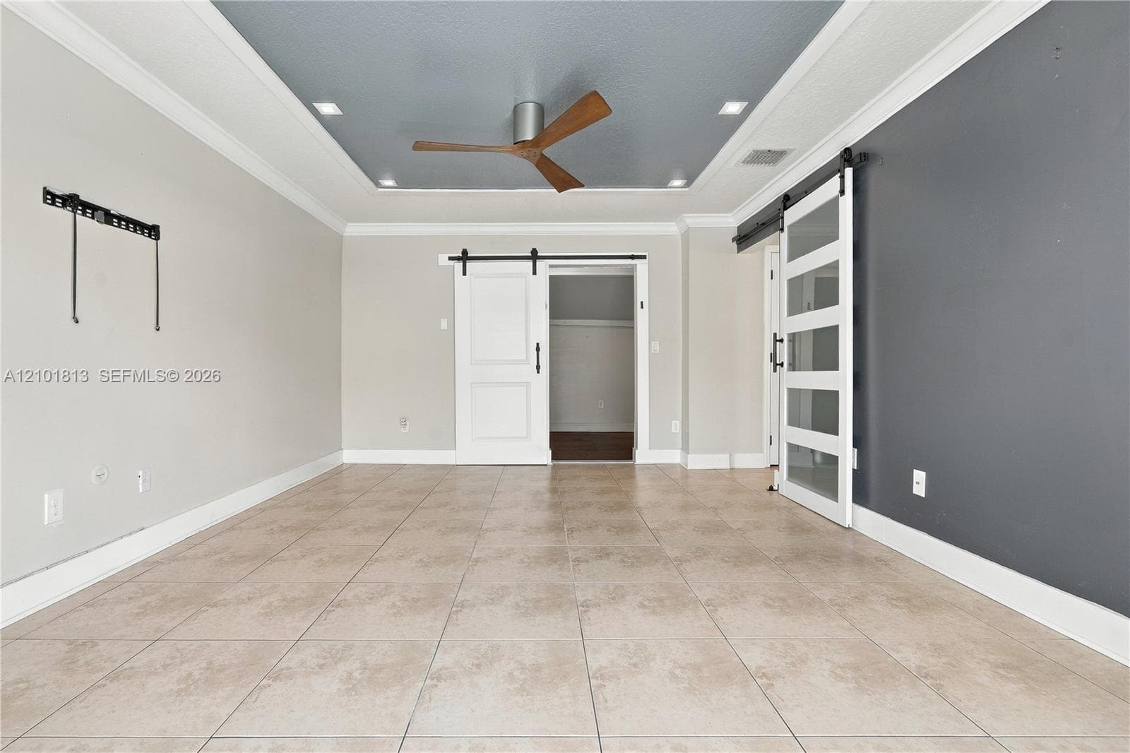 MASTER BEDROOM
