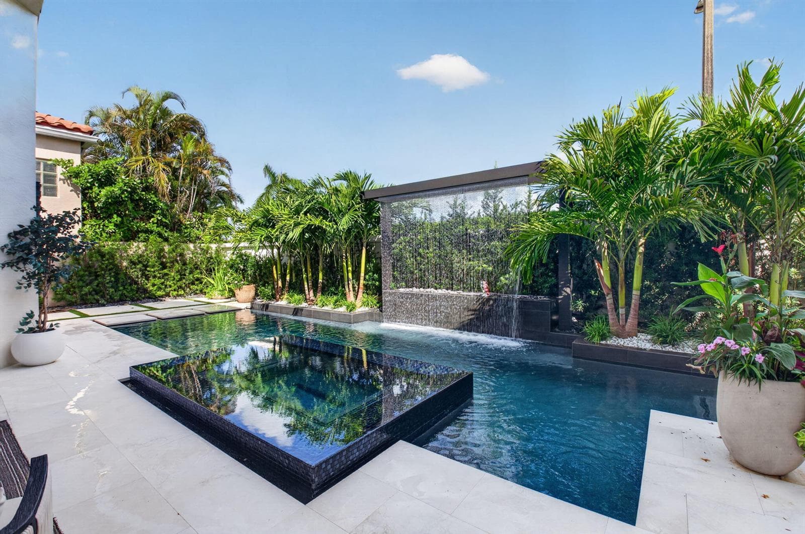 exterior pool