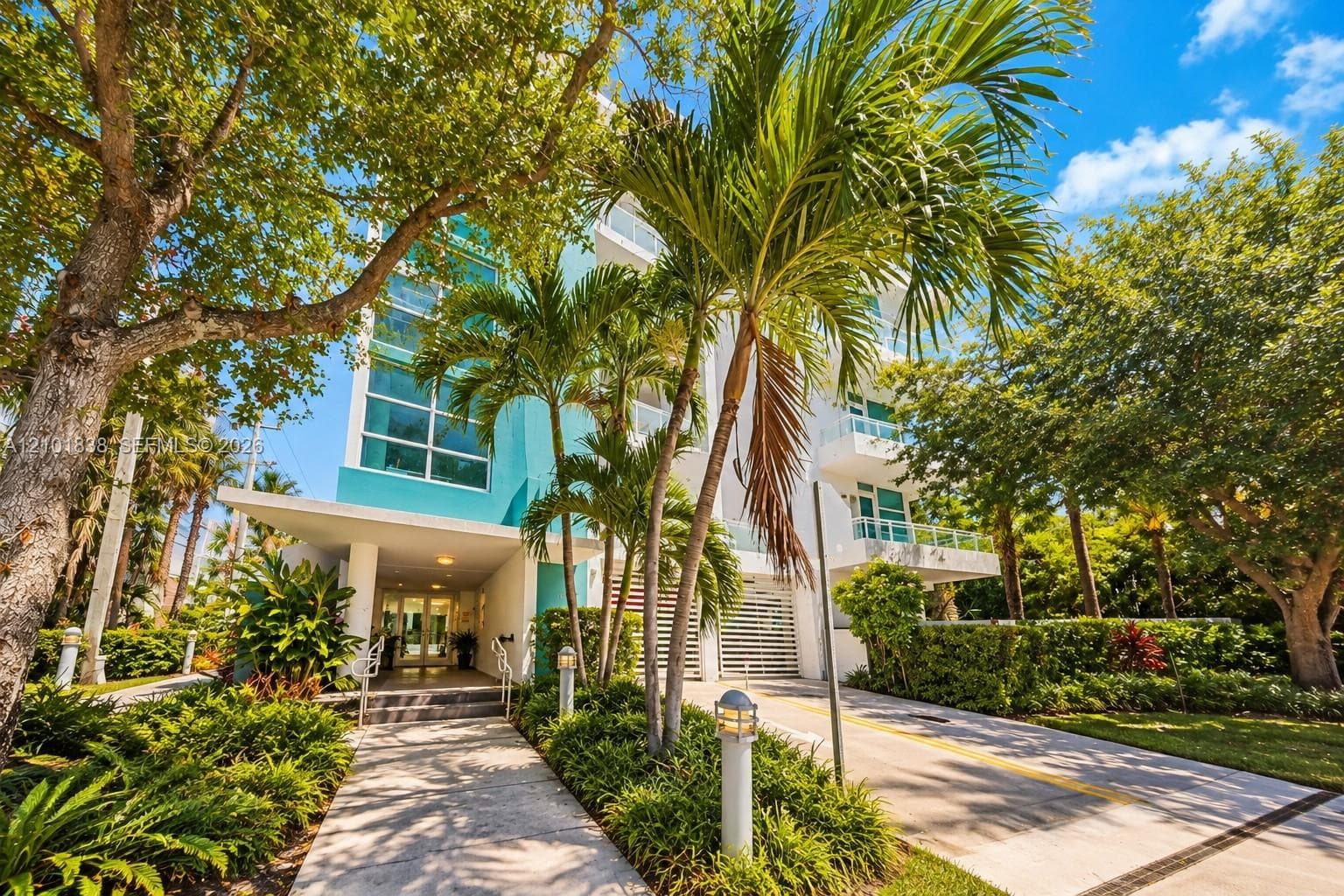 2020 Lofts Condominium · #404 in Miami Beach - Photo 18