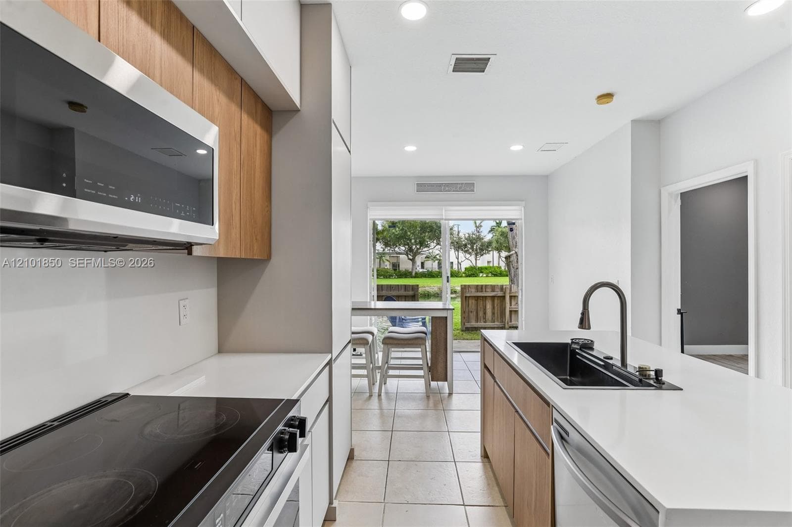 461 NE 21st Ter #461 photo 13