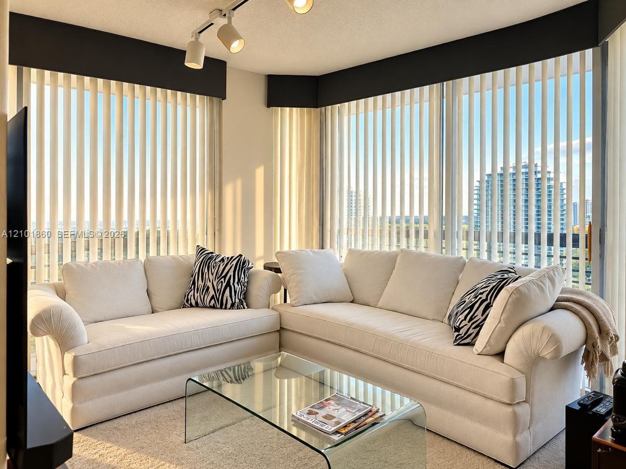 Mystic Pointe Tower 200 · #2406 in Aventura - Photo 10