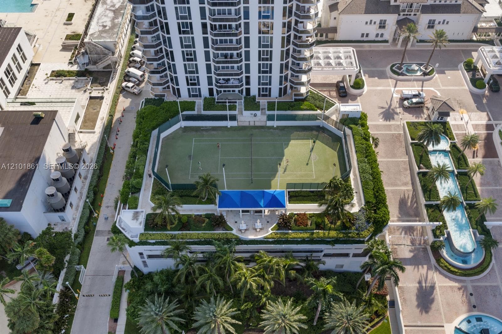 Blue Diamond · #1908 in Miami Beach - Photo 7