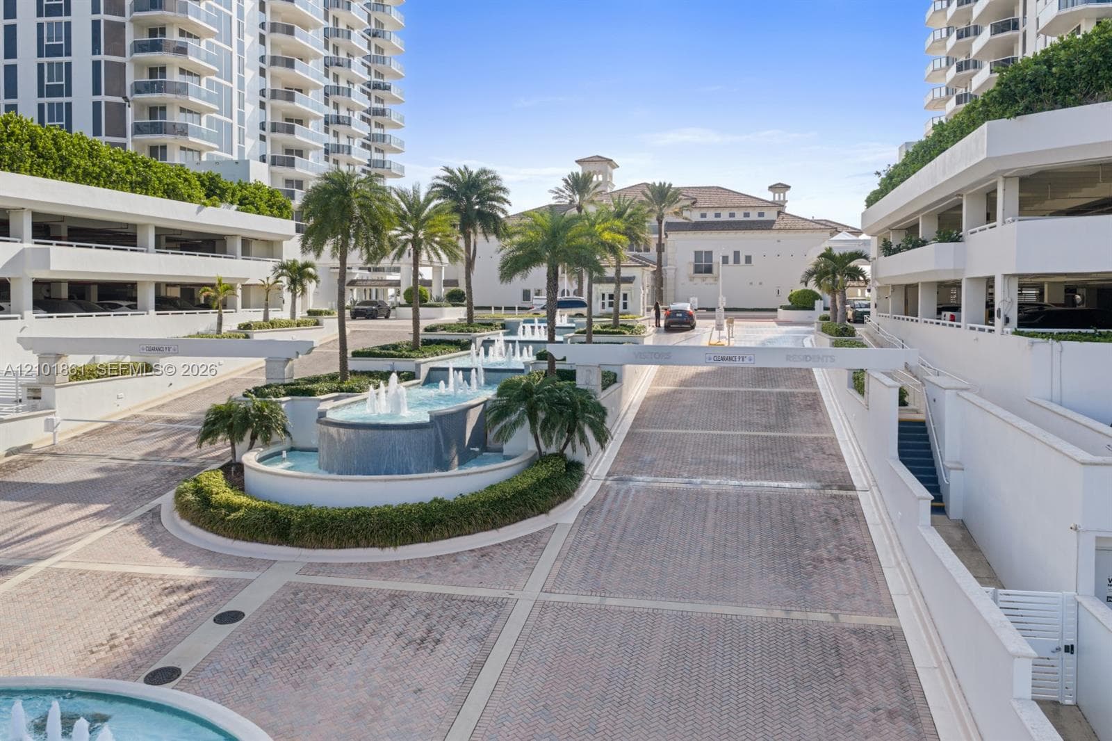 Blue Diamond · #1908 in Miami Beach - Photo 5