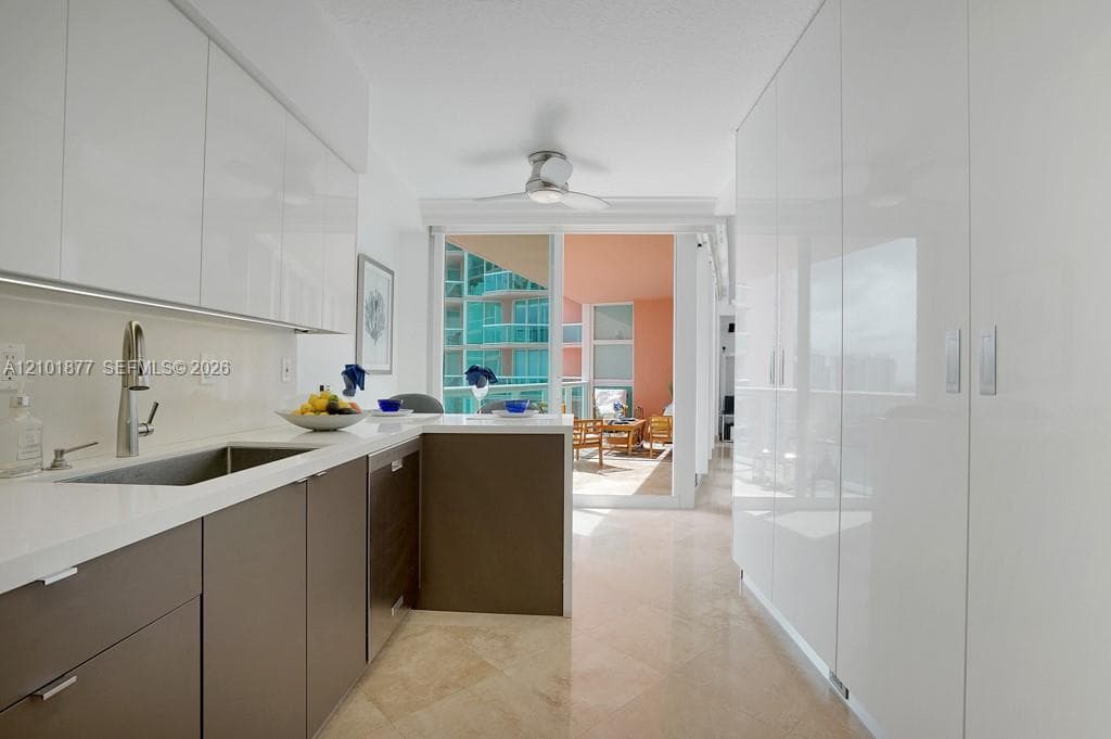 Hidden Bay · #2310 in Aventura - Photo 12