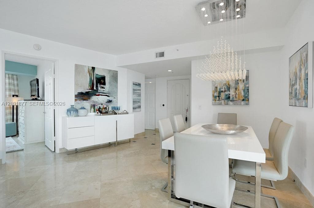 Hidden Bay · #2310 in Aventura - Photo 7