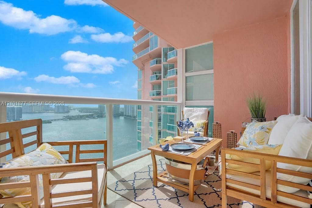 Hidden Bay · #2310 in Aventura - Photo 33