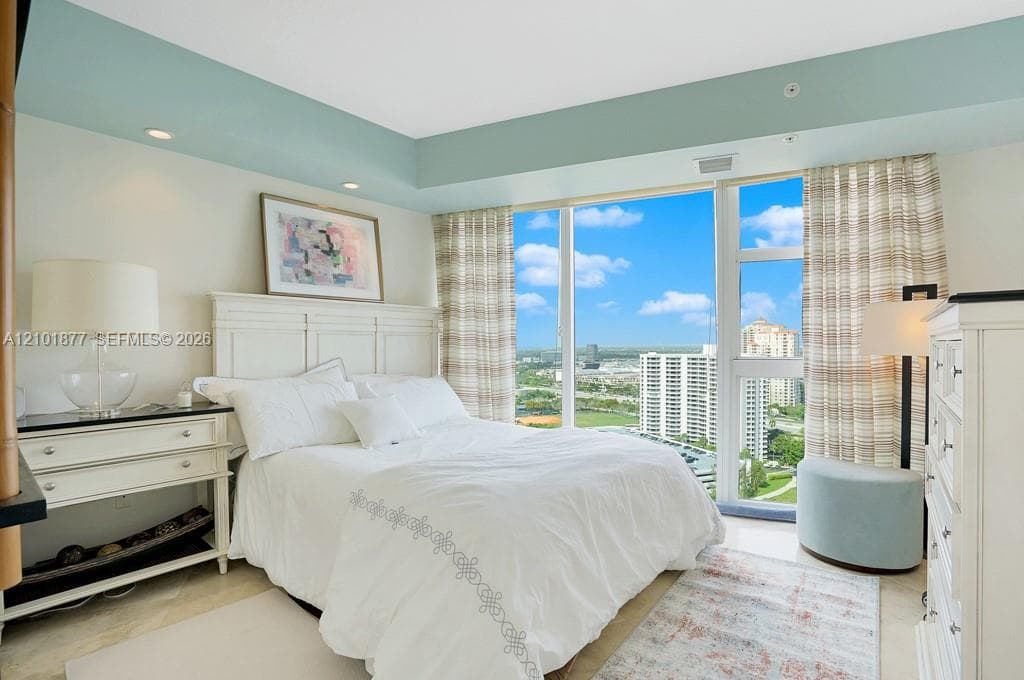 Hidden Bay · #2310 in Aventura - Photo 18