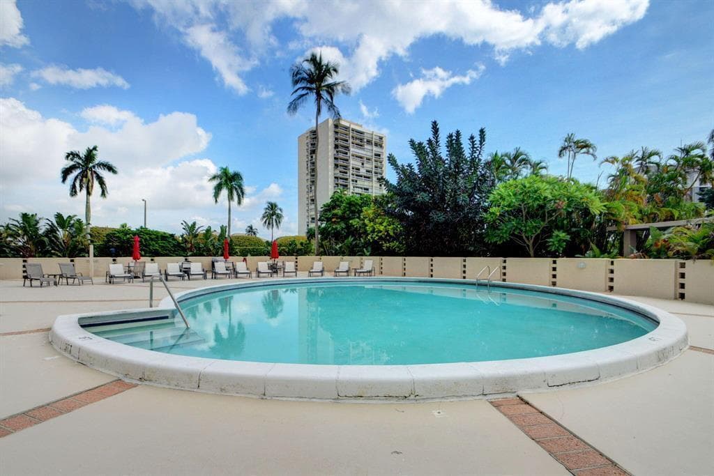 pool