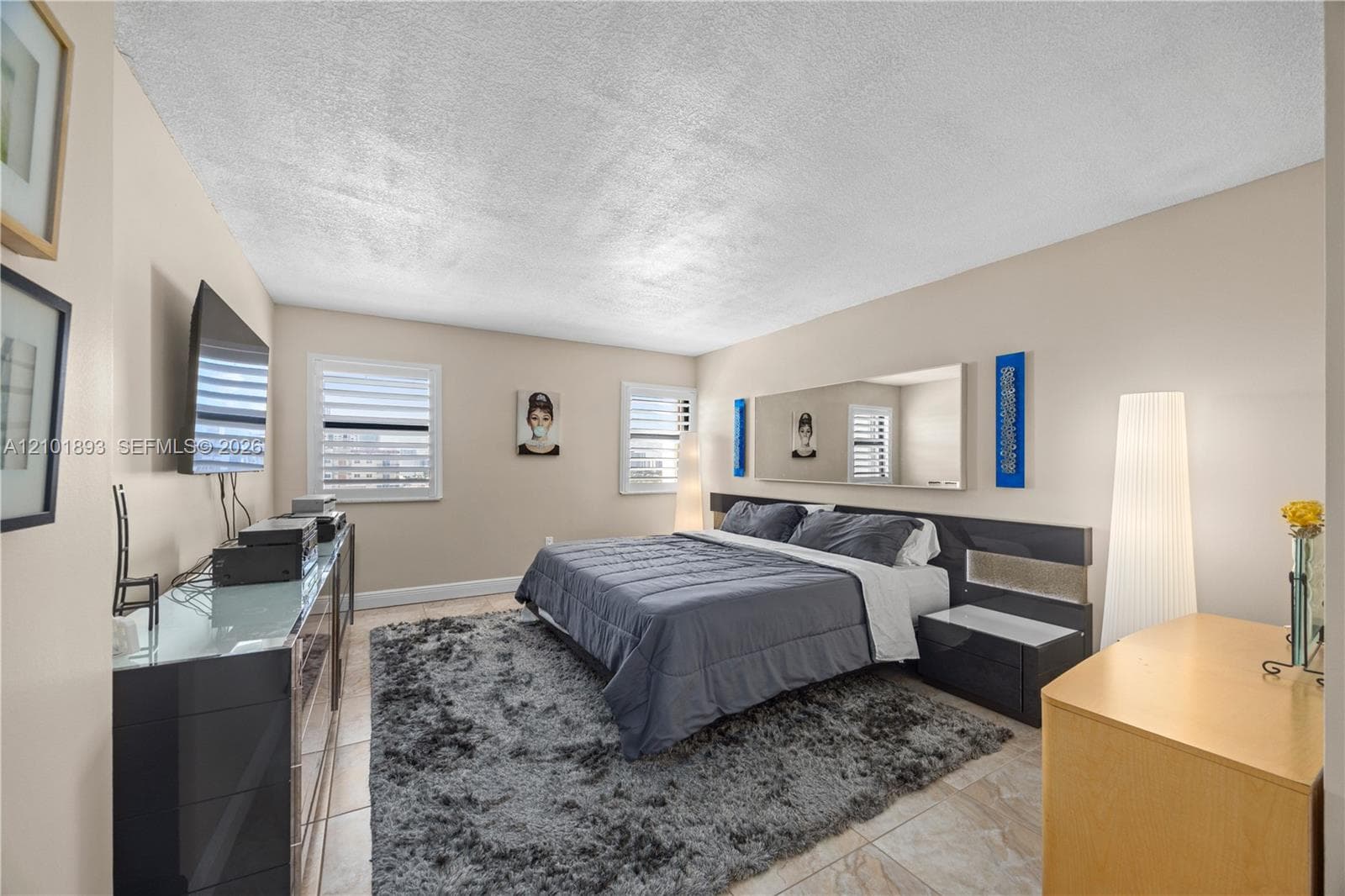 Summit Condo · #1610S in Hollywood - Photo 17