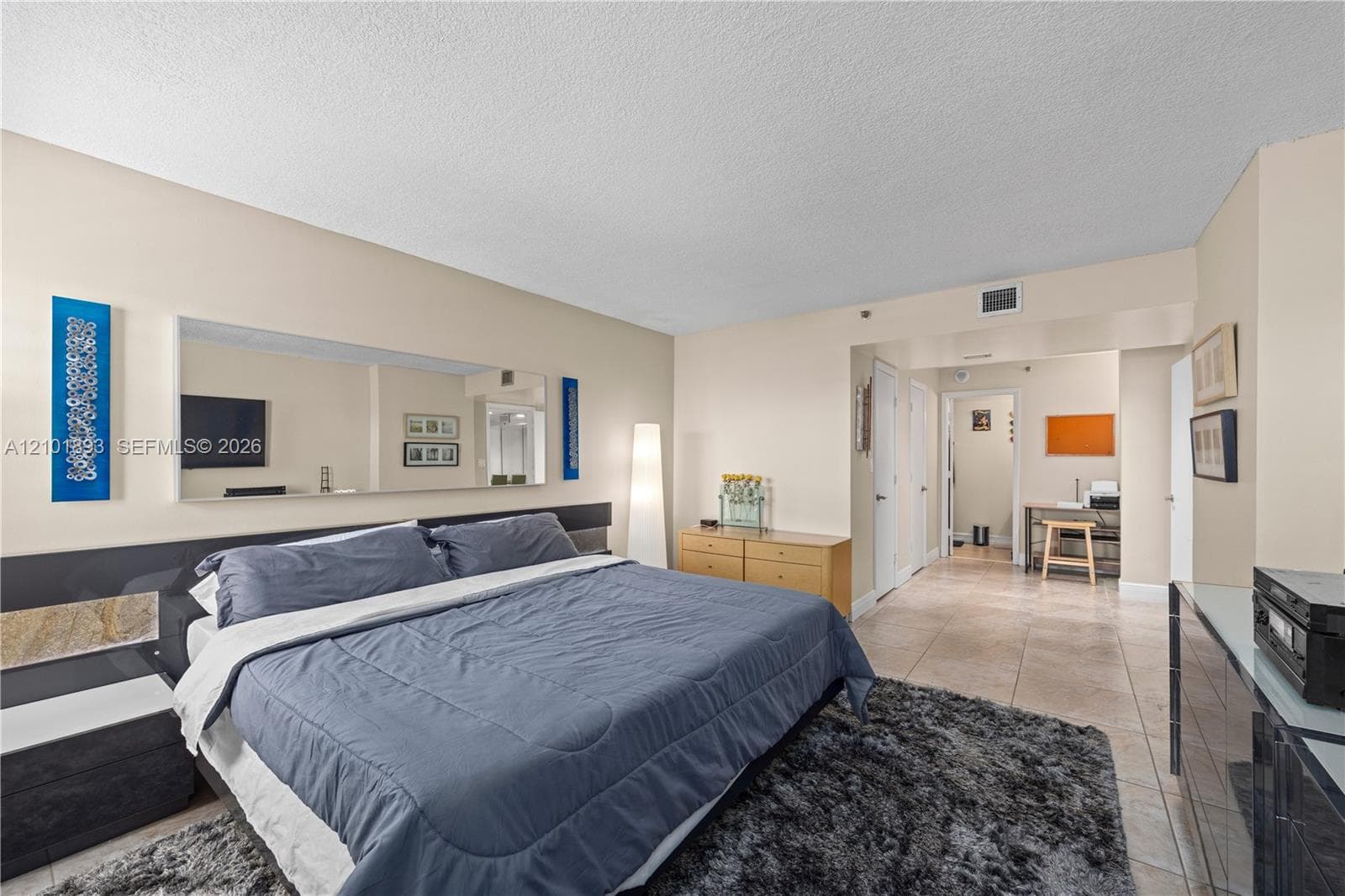 Summit Condo · #1610S in Hollywood - Photo 22