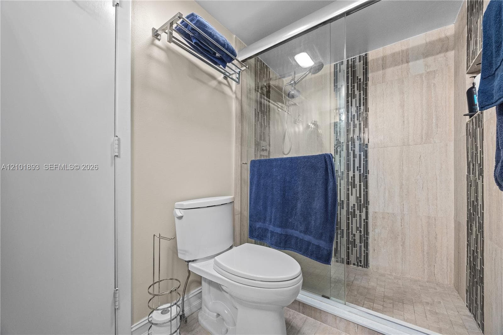 Summit Condo · #1610S in Hollywood - Photo 3