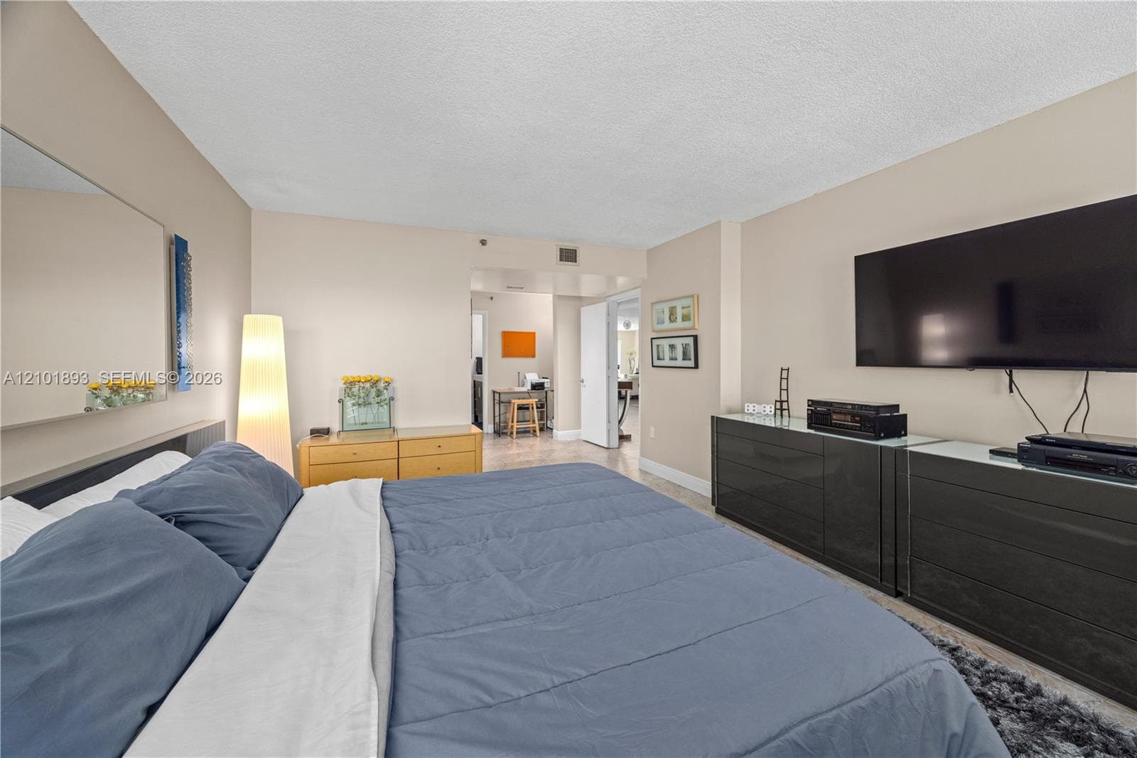 Summit Condo · #1610S in Hollywood - Photo 30