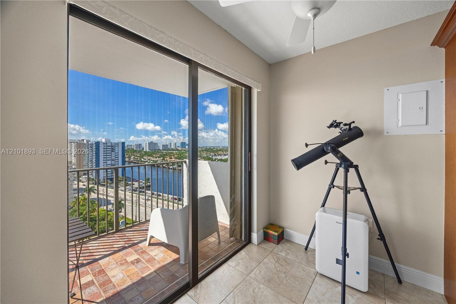 Summit Condo · #1610S in Hollywood - Photo 10