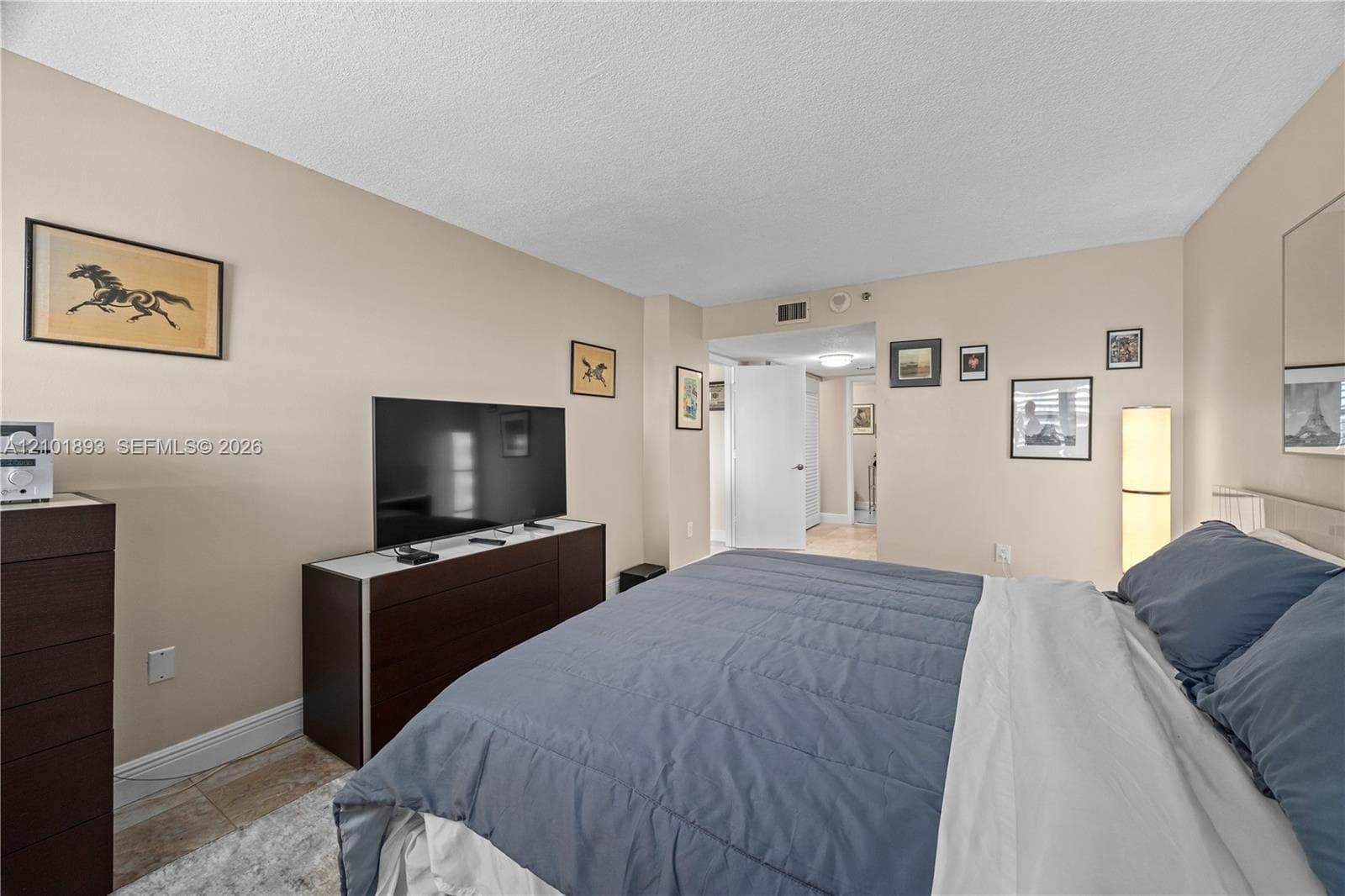 Summit Condo · #1610S in Hollywood - Photo 11