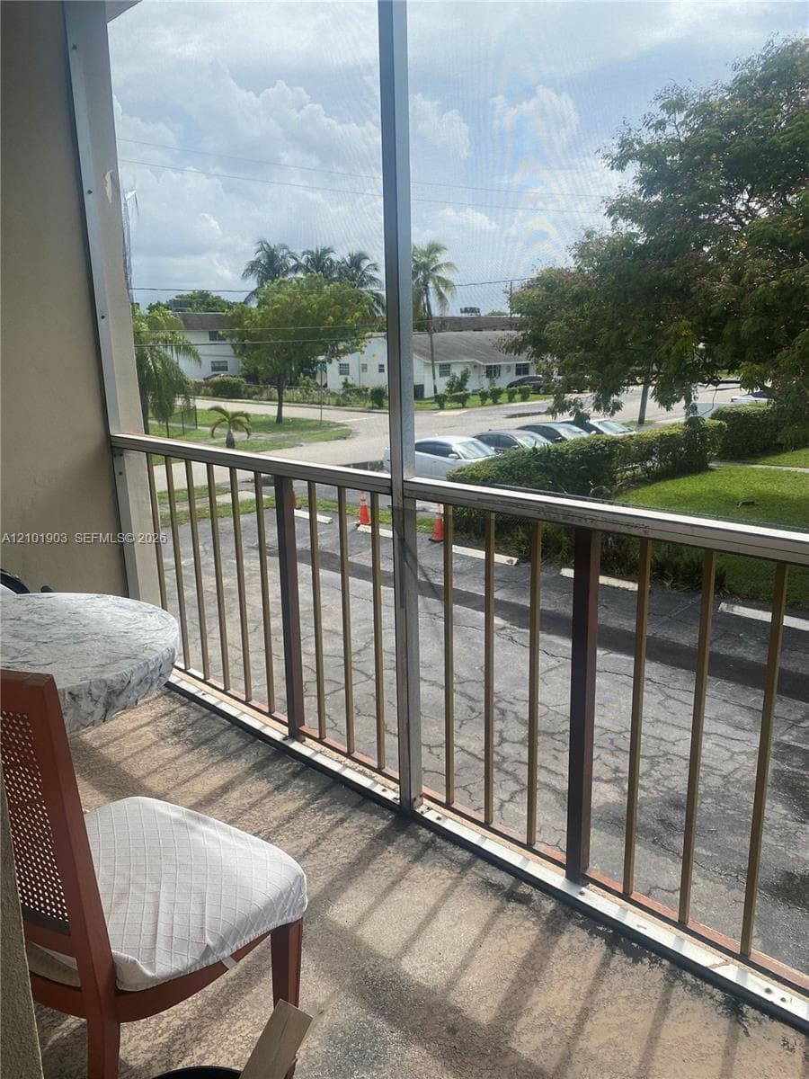 STAR PARADISE CONDO · #222 in Hallandale Beach - Photo 9