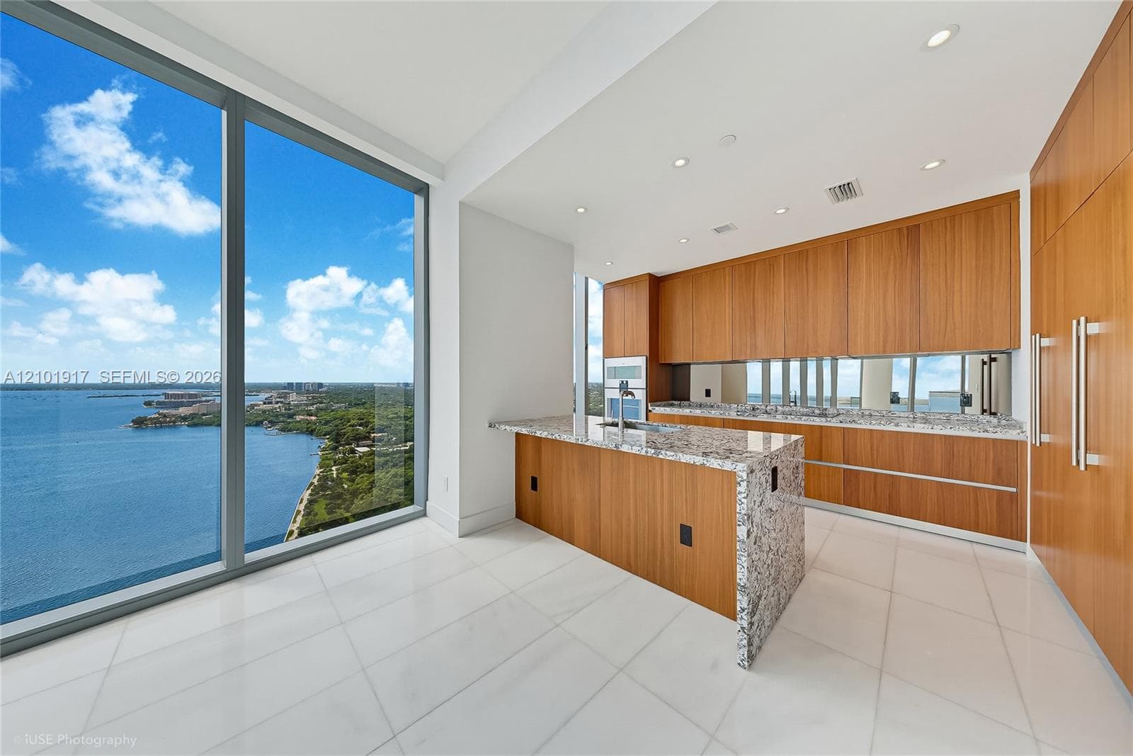 Una Residences · #3002 in Miami - Photo 3