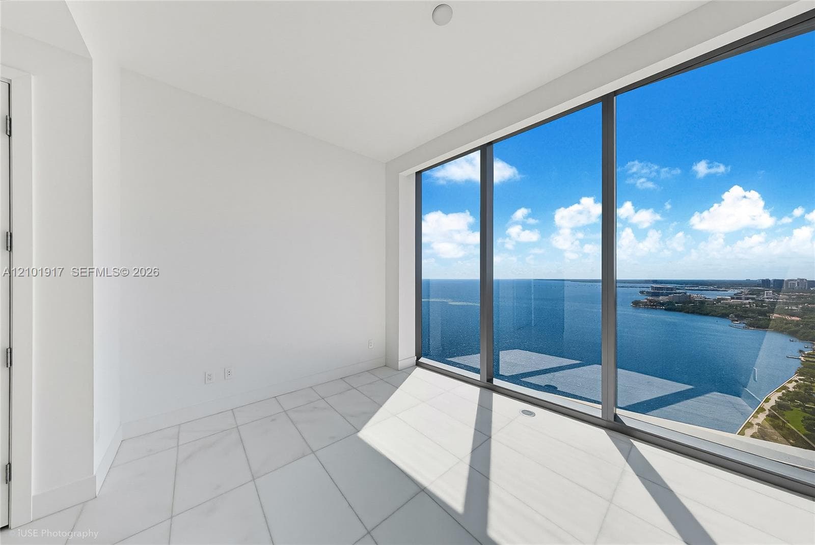 Una Residences · #3002 in Miami - Photo 5