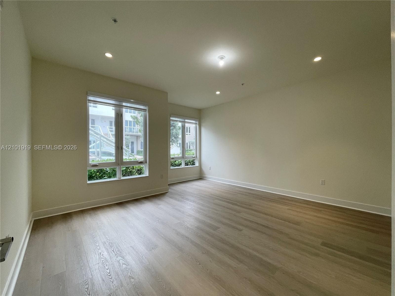 LANDMARK AT DORAL CONDO N · #103 in Doral - Photo 10