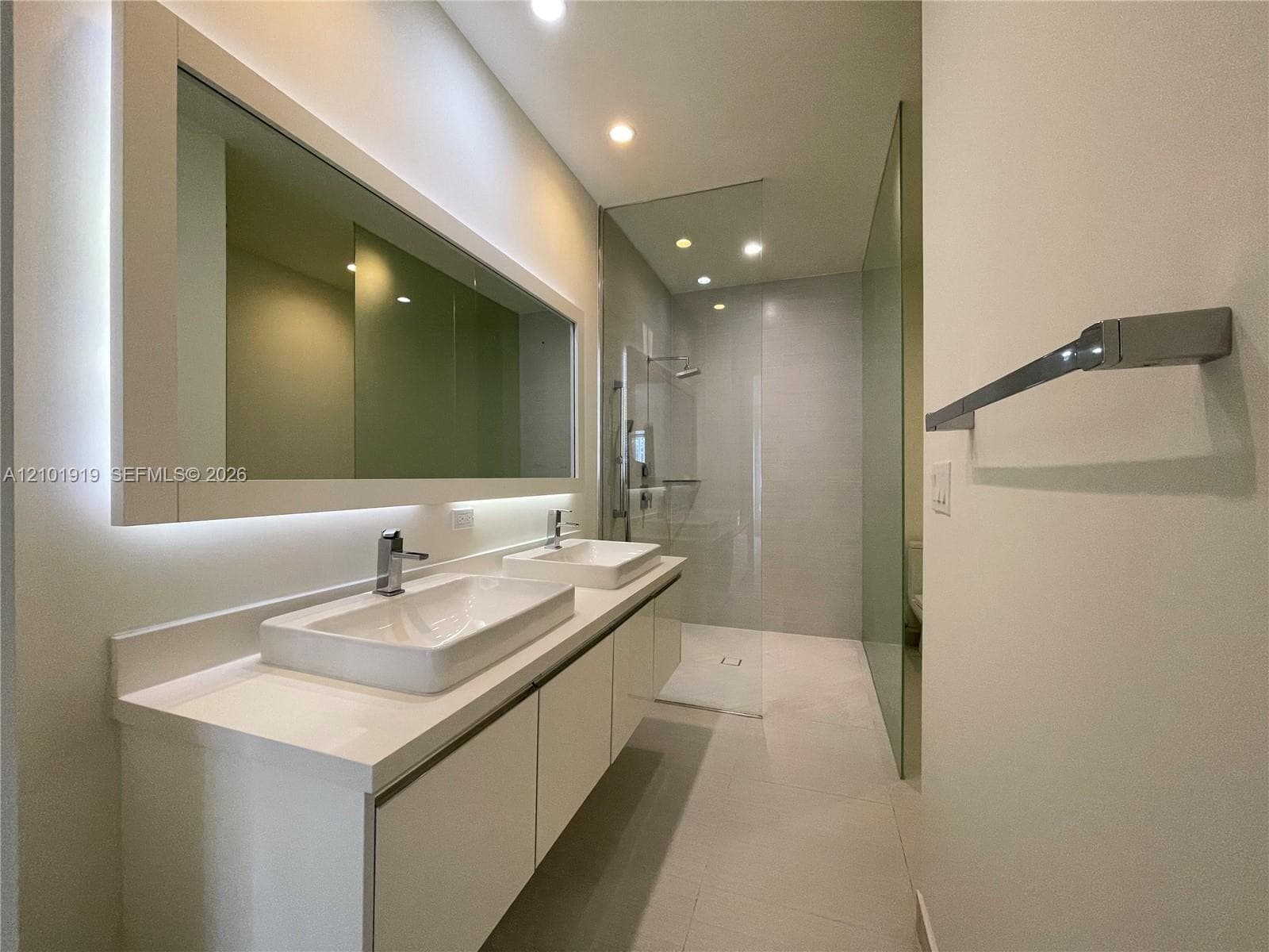 LANDMARK AT DORAL CONDO N · #103 in Doral - Photo 14